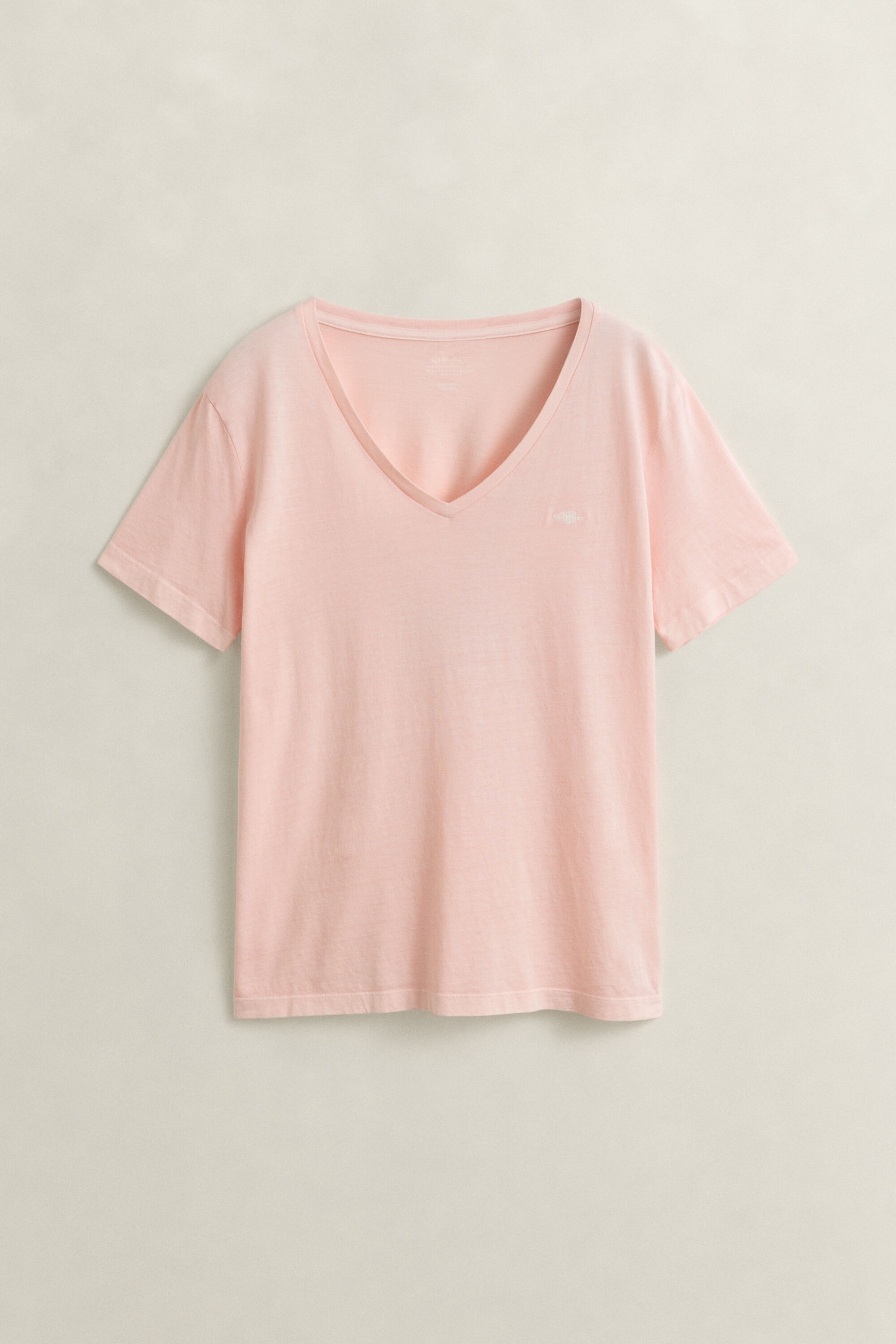 T-shirt Shield con scollo a V délavé