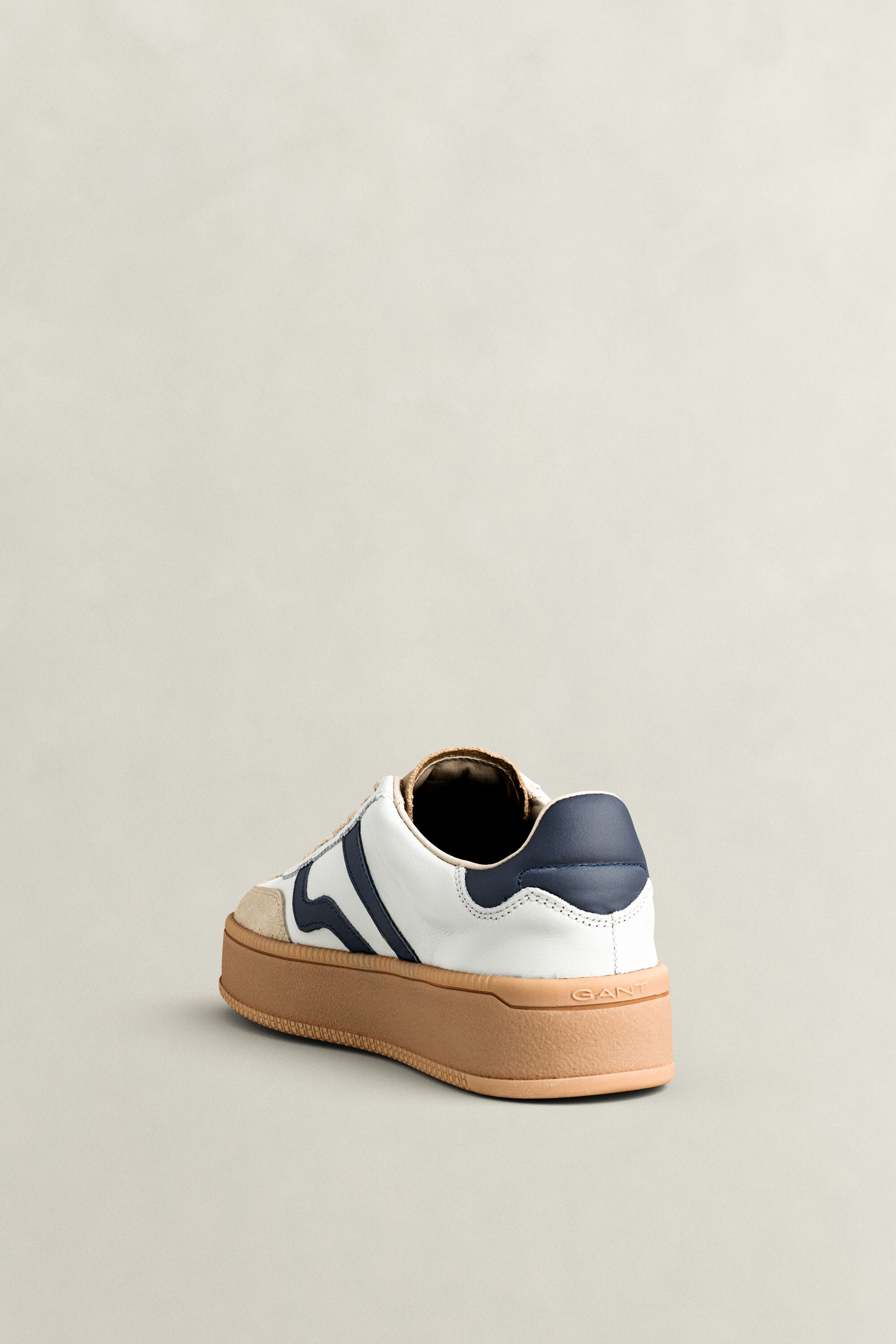 Sneakers Cuzmani in pelle