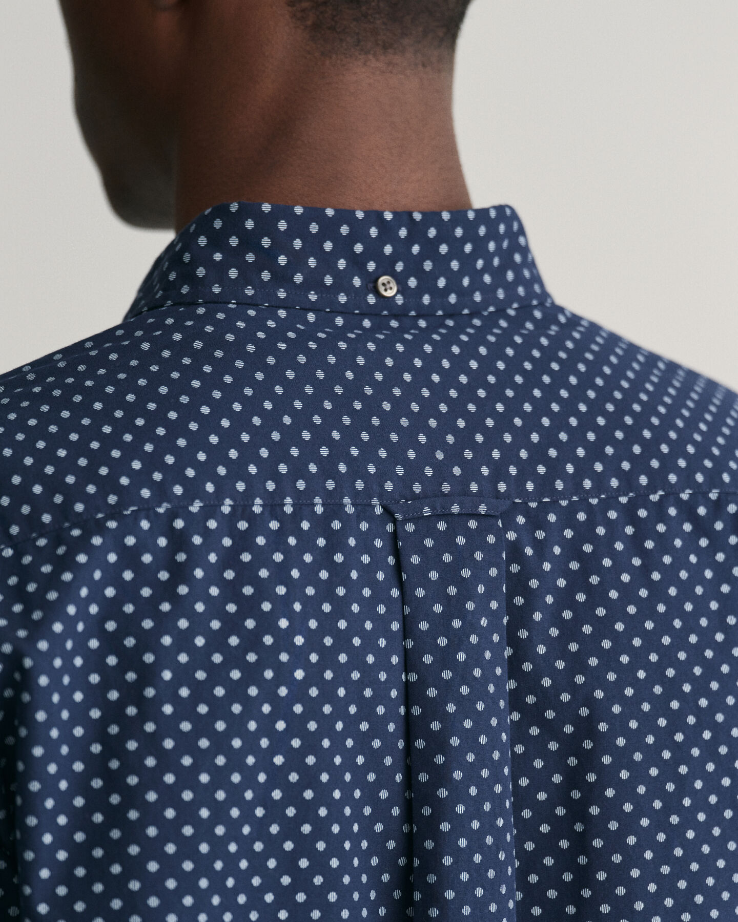 Camicia con microstampa a maniche lunghe regular fit