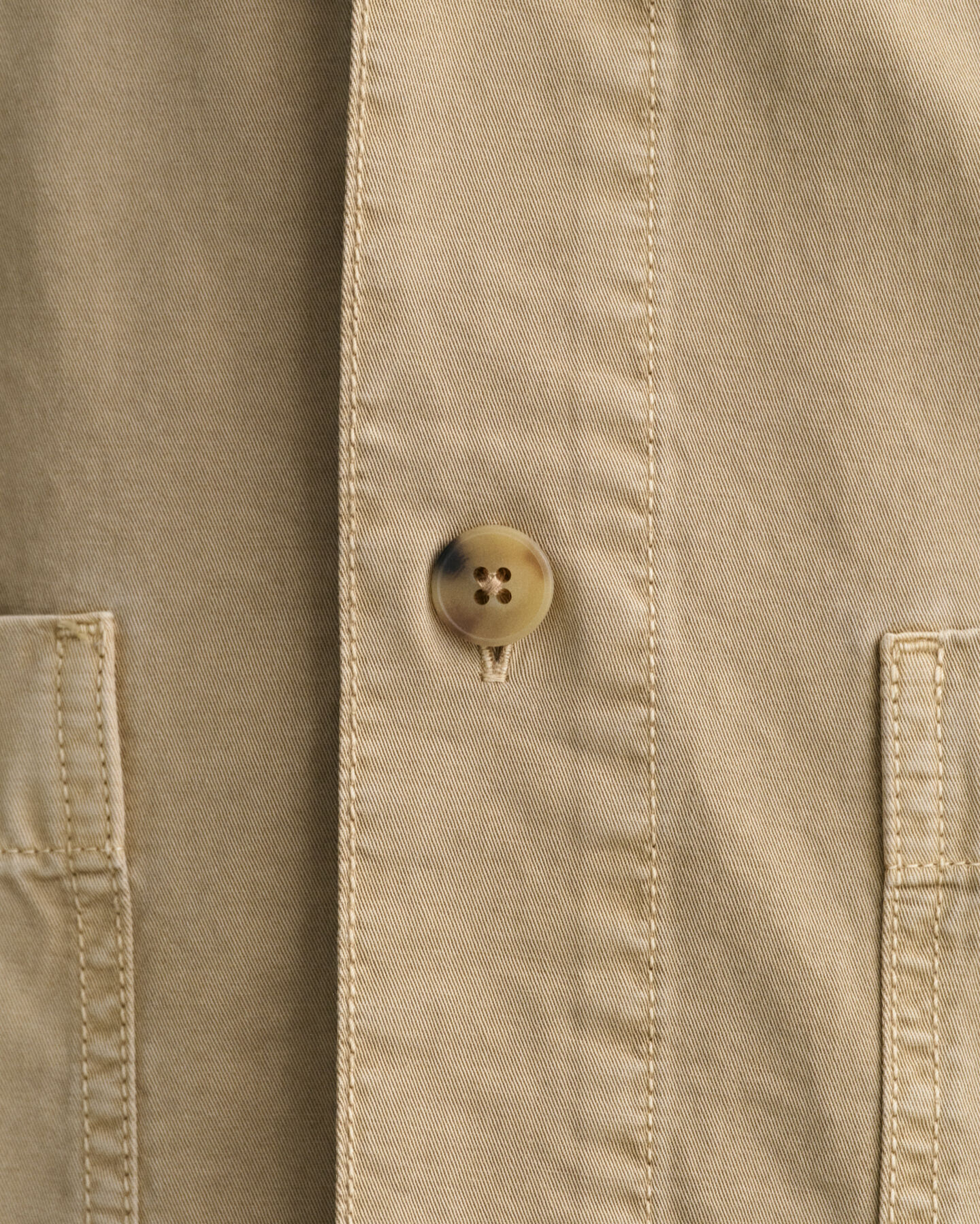 Sovracamicia in twill tinta in capo