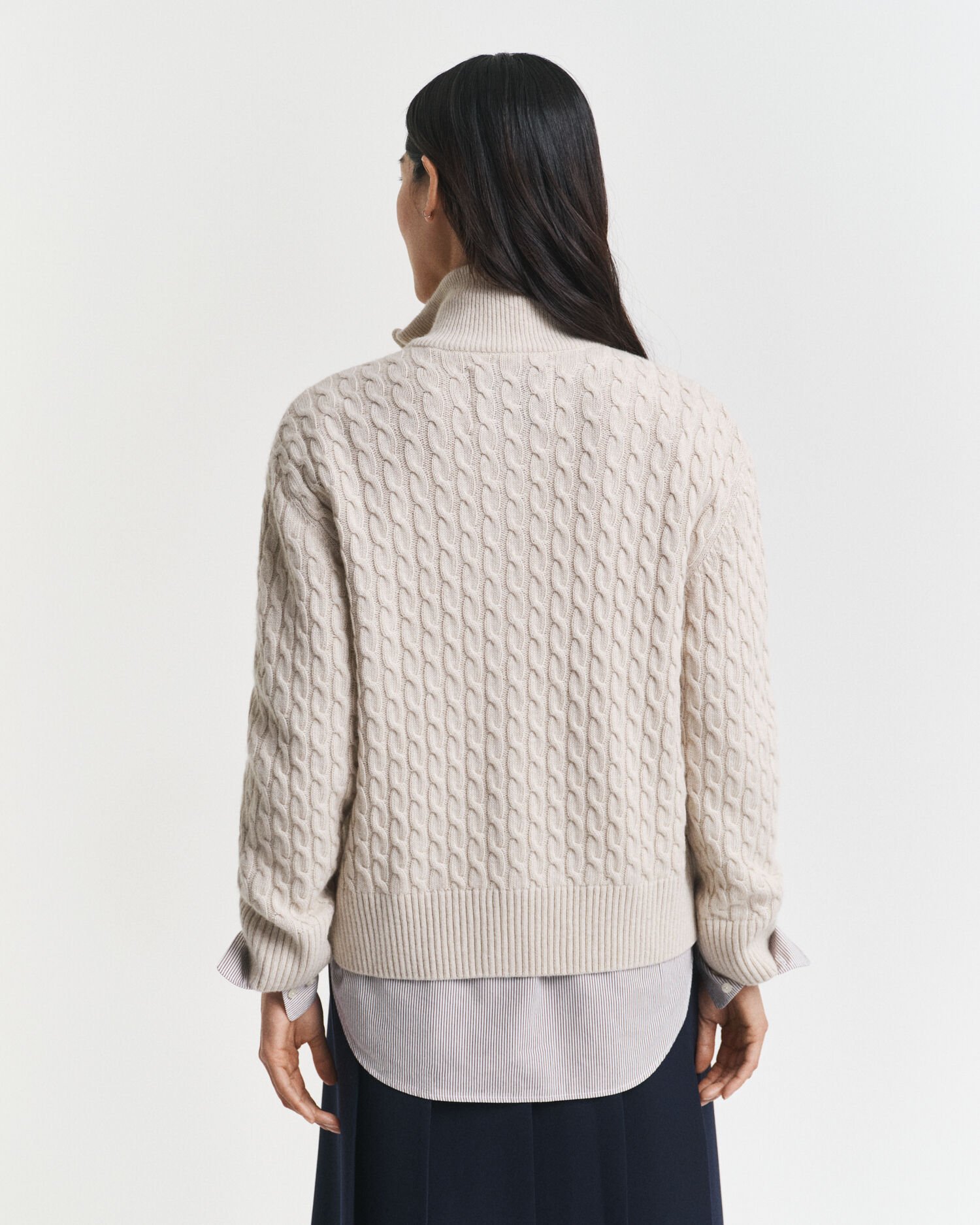Cardigan con zip lavorato a trecce