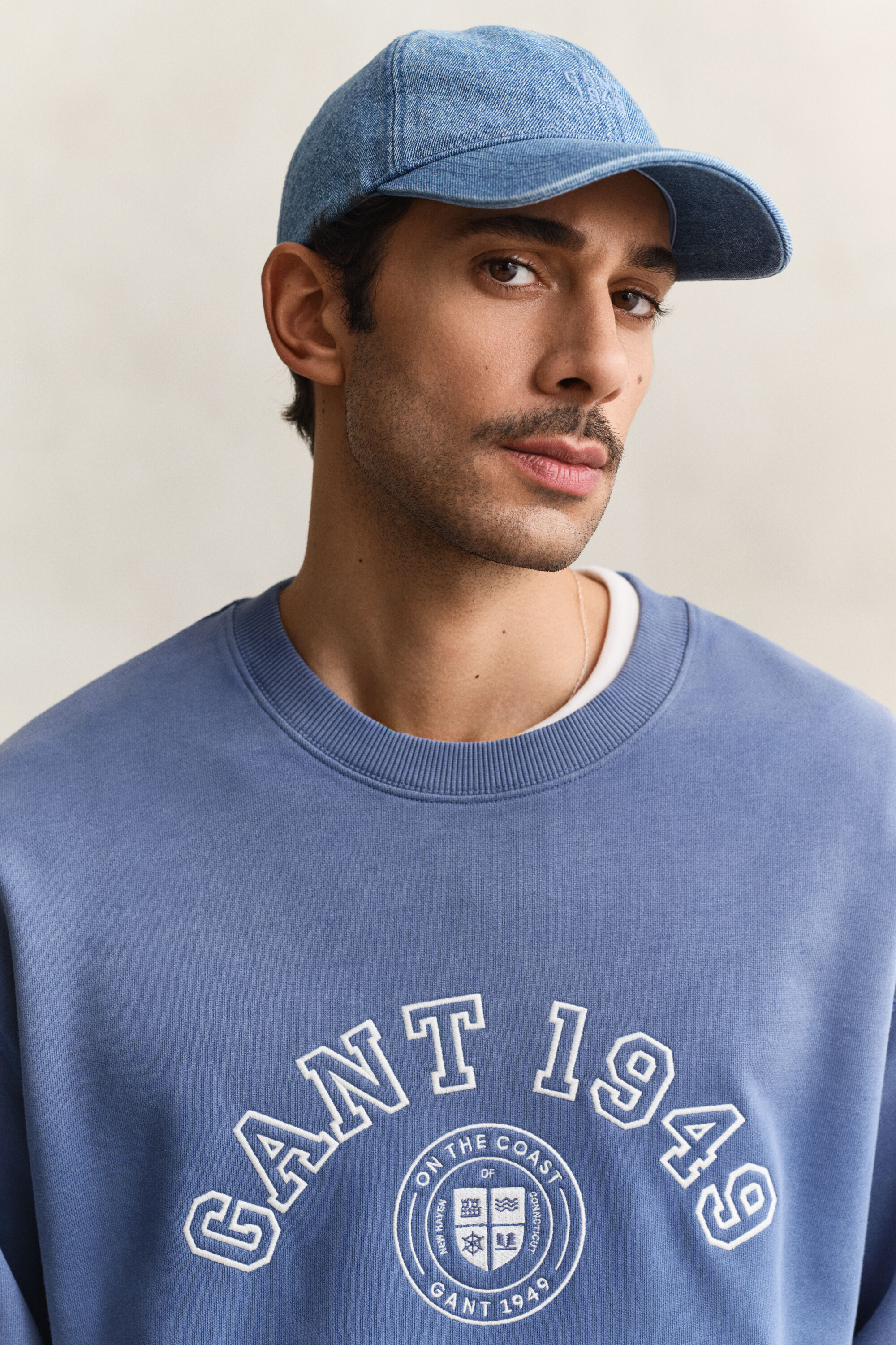 Felpa con grafica Spray