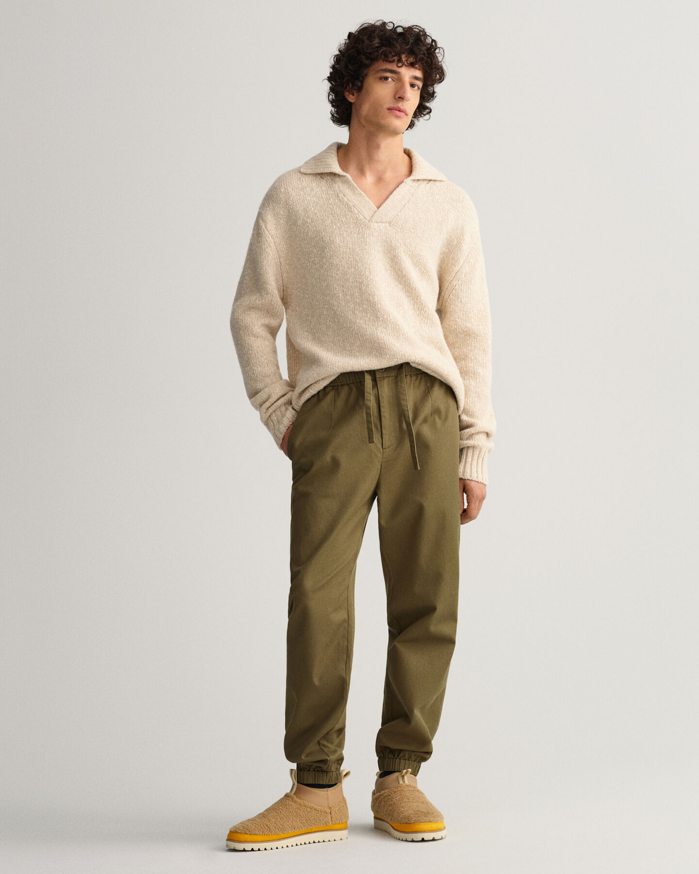 Pantaloni chino jogger