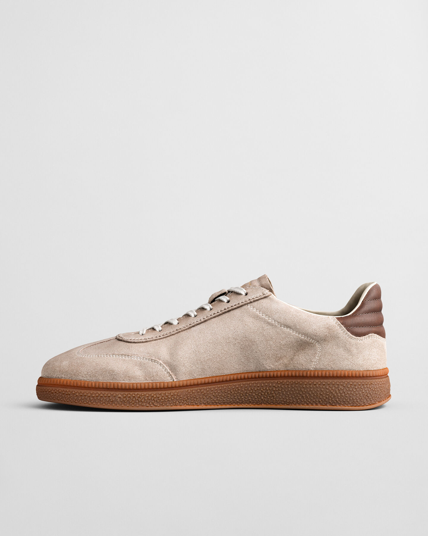 Sneakers Cuzmo in camoscio