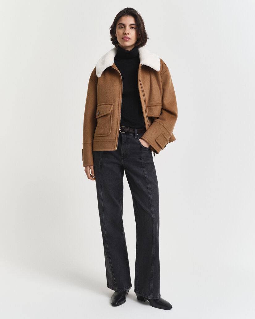 Maglia a collo alto in finissima lana merino