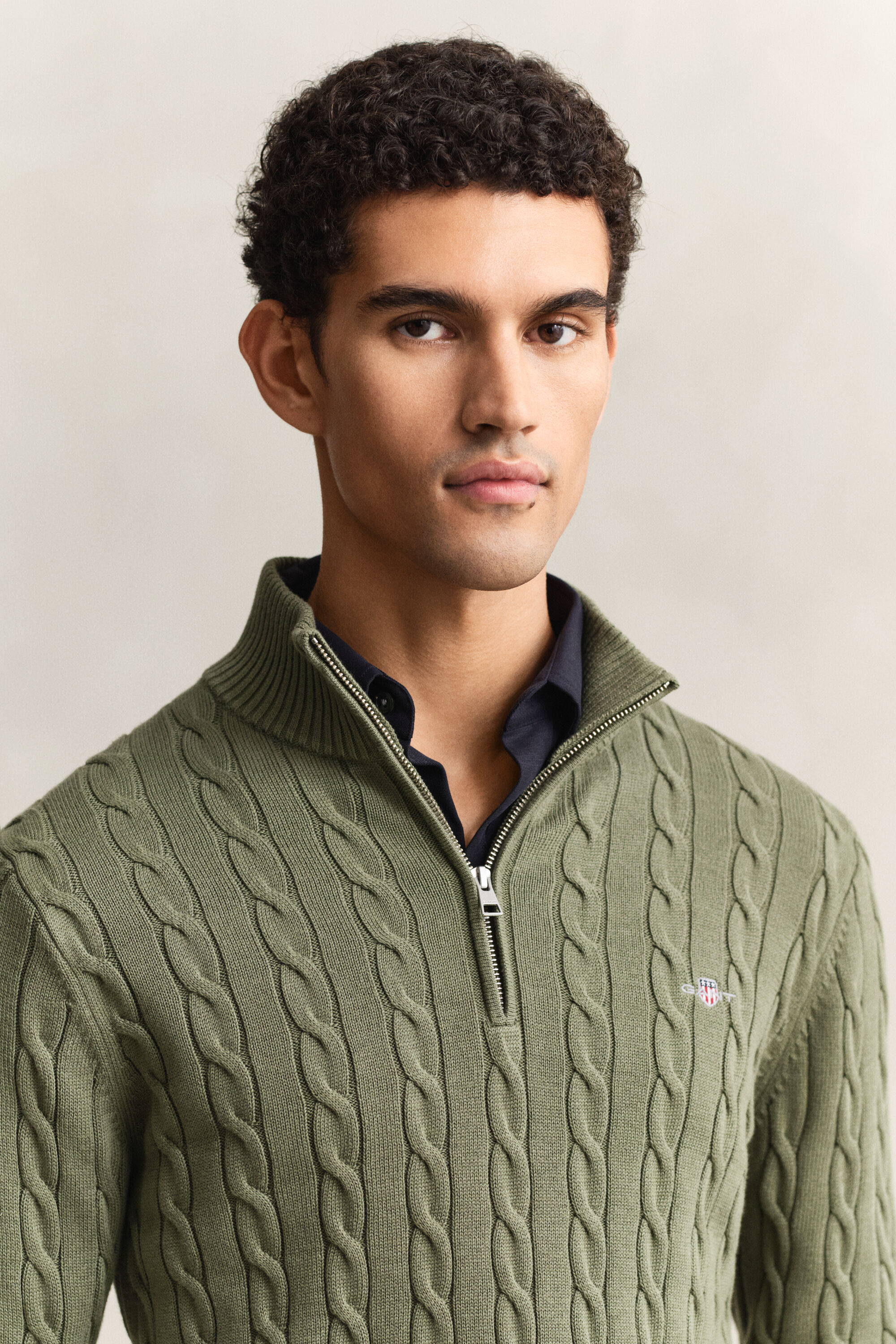 Maglia con zip corta in cotone a trecce