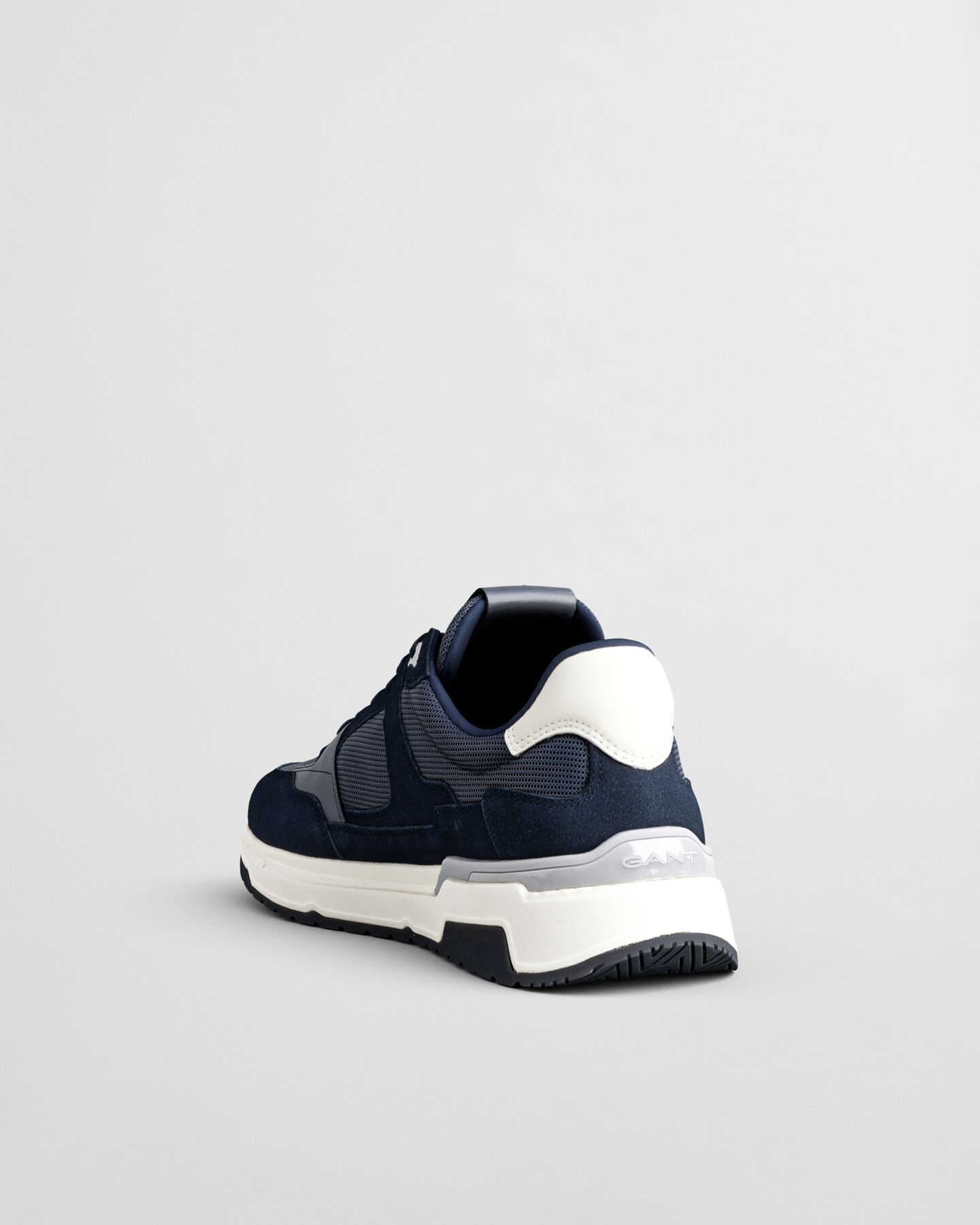 Sneakers Jeuton in camoscio e rete