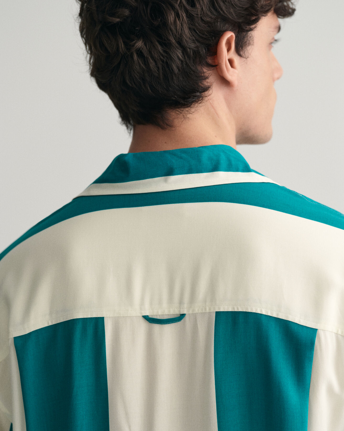 Camicia a maniche corte in viscosa relaxed fit