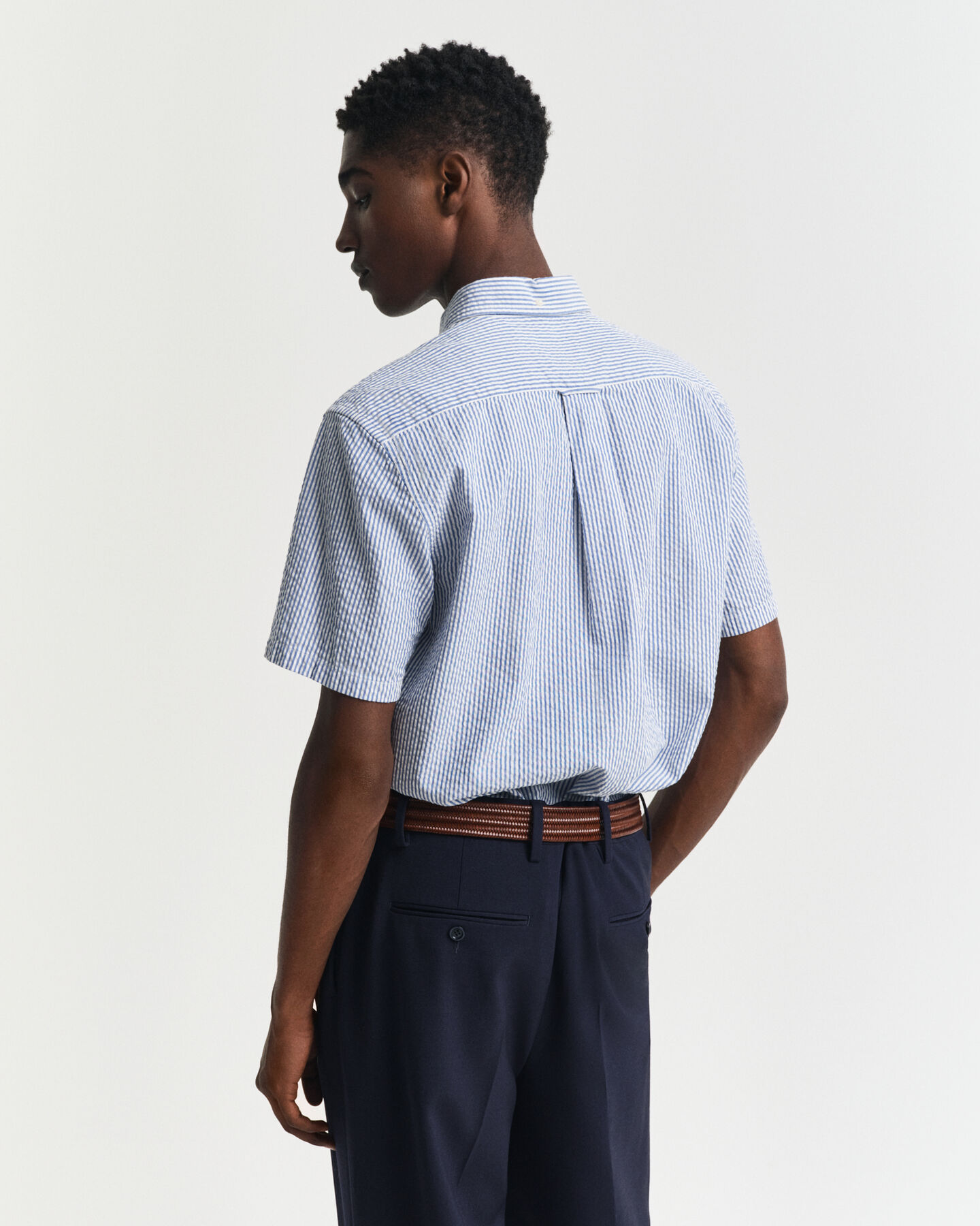 Camicia in seersucker a righe a maniche corte regular fit