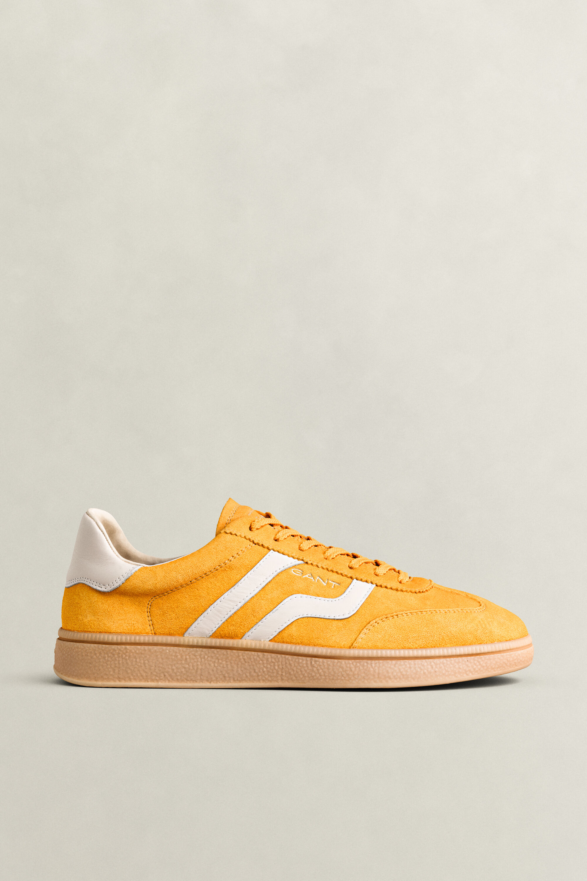 Sneakers Cuzmo in camoscio