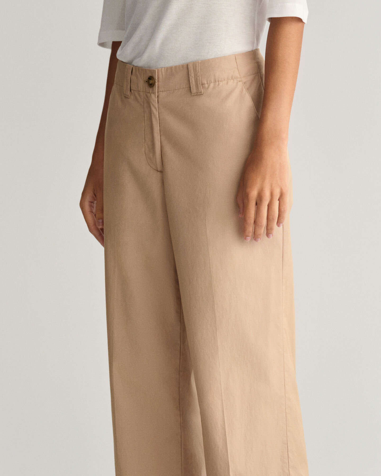 Pantaloni chino leggeri relaxed fit