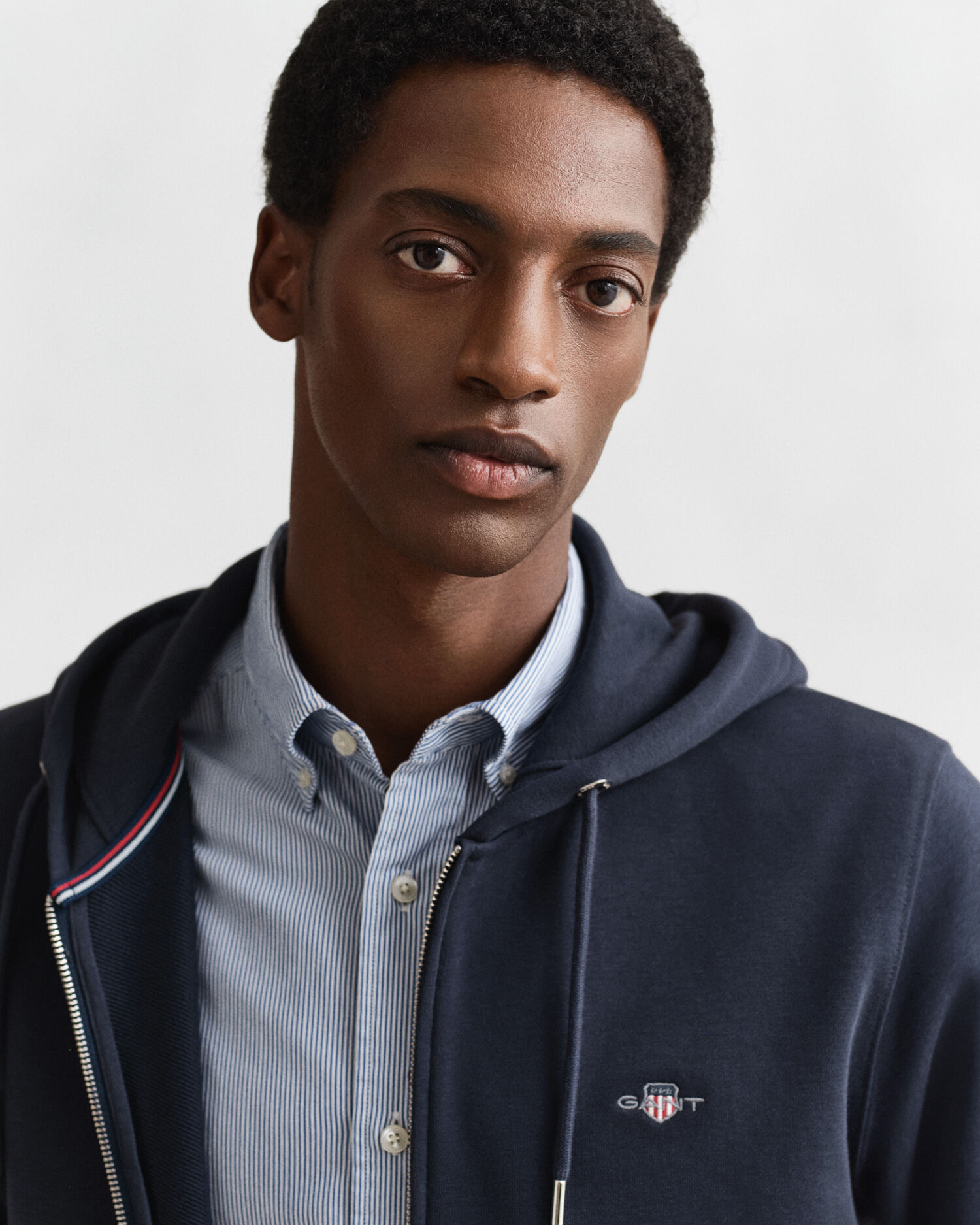 Felpa con cappuccio Shield con zip