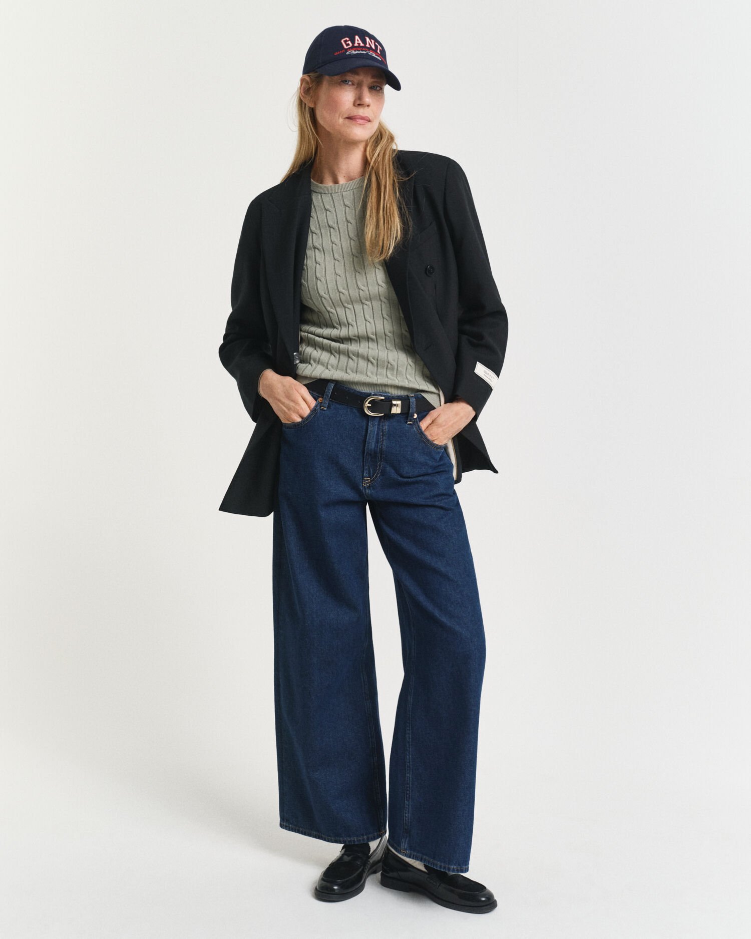 Maglia girocollo in cotone elasticizzato a trecce