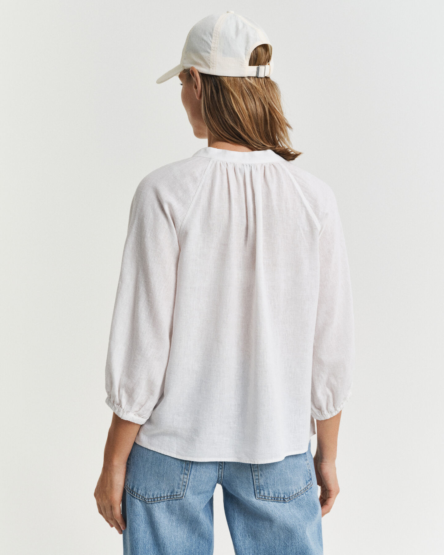 Blusa in lino a maniche corte