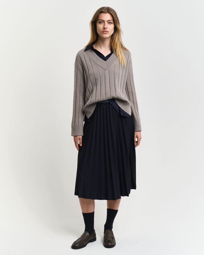 Maglia con scollo a V a coste larghe in lana