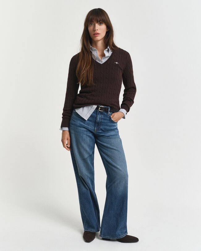 Maglia con scollo a V in cotone elasticizzato a trecce