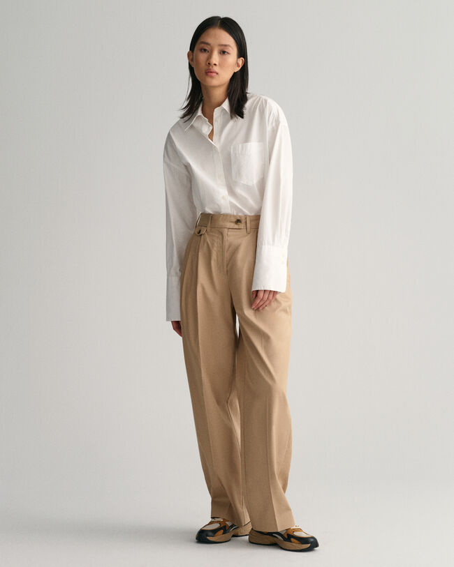 Pantaloni chino con pinces