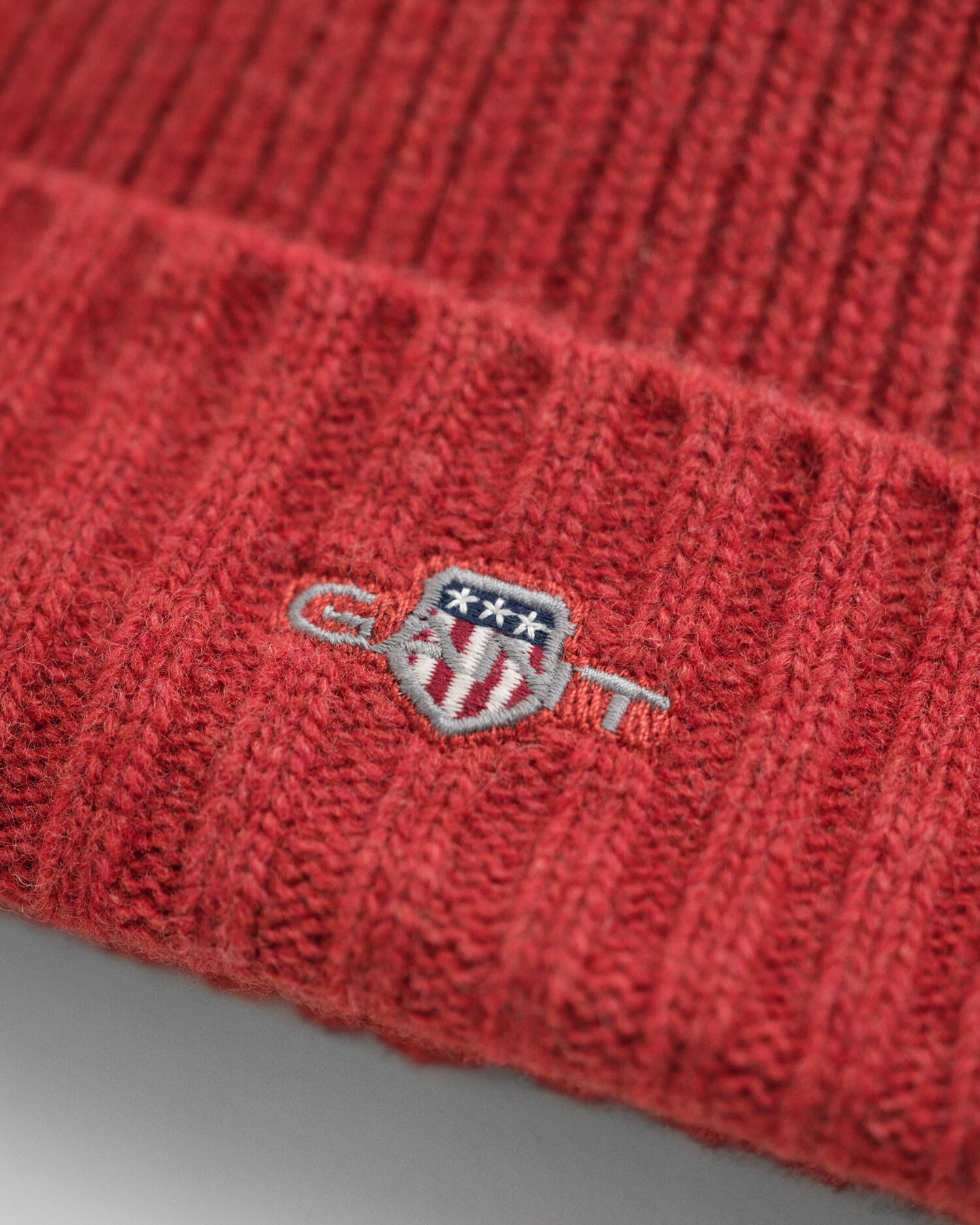 Berretto in lana Shield