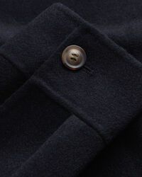 Giacca-camicia cucita a mano