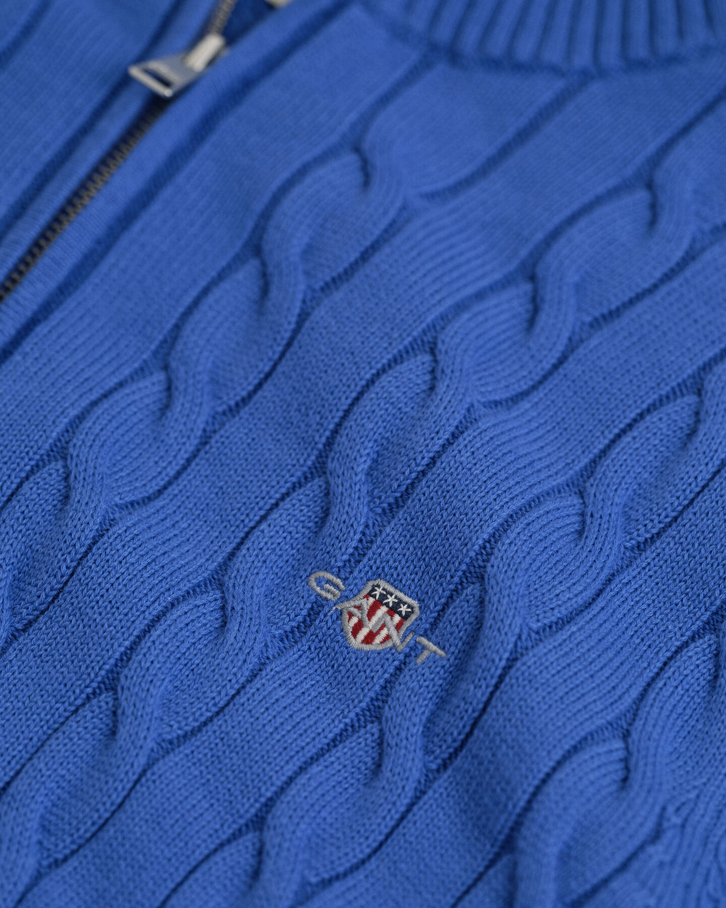 Maglia con zip corta in cotone a trecce