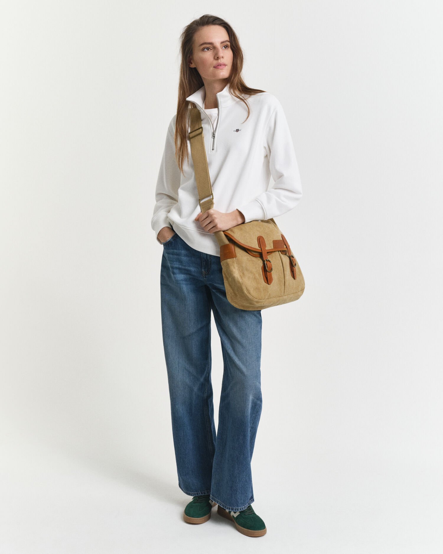 Felpa Shield con zip corta