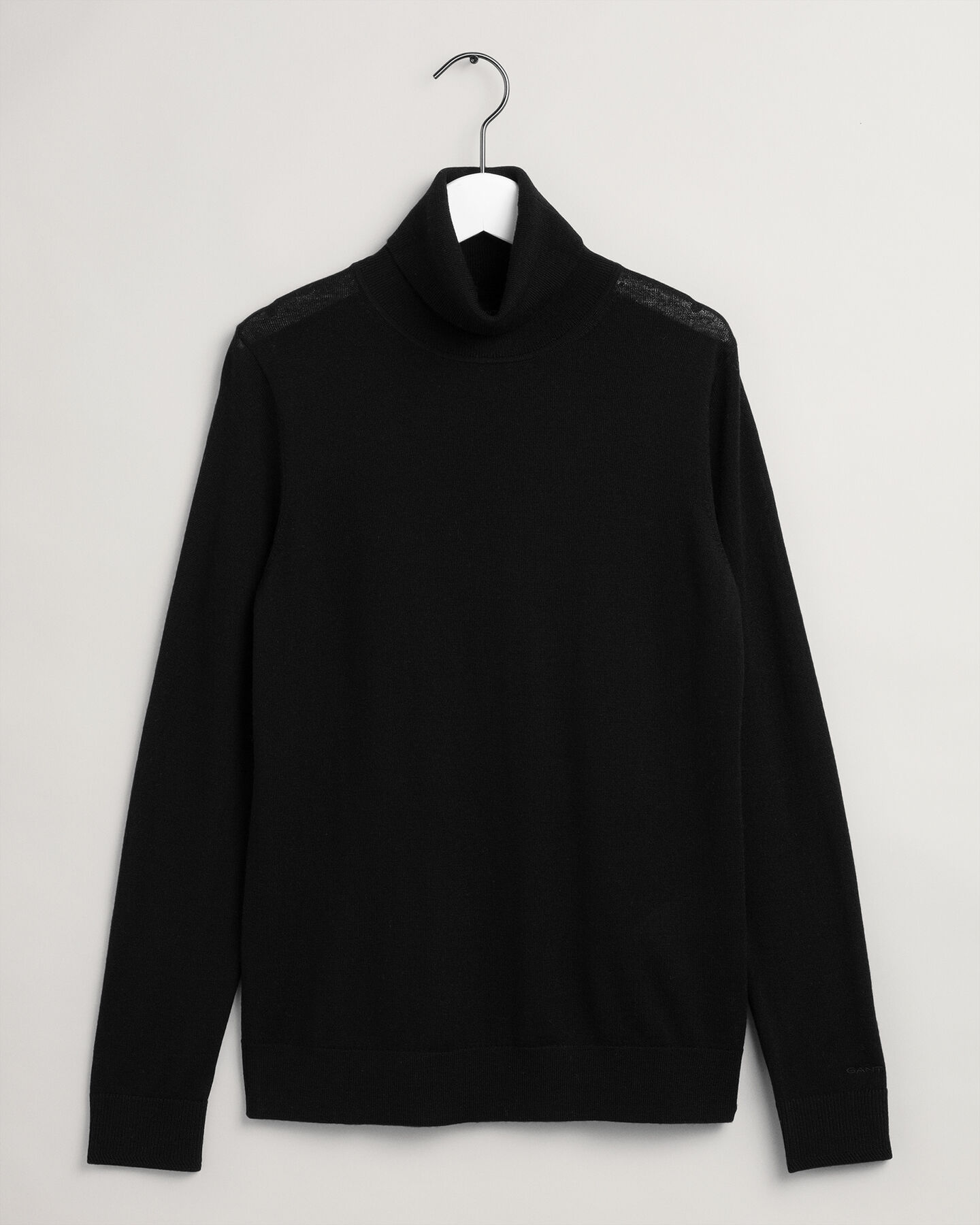 Maglia con collo alto in lana merino lavabile