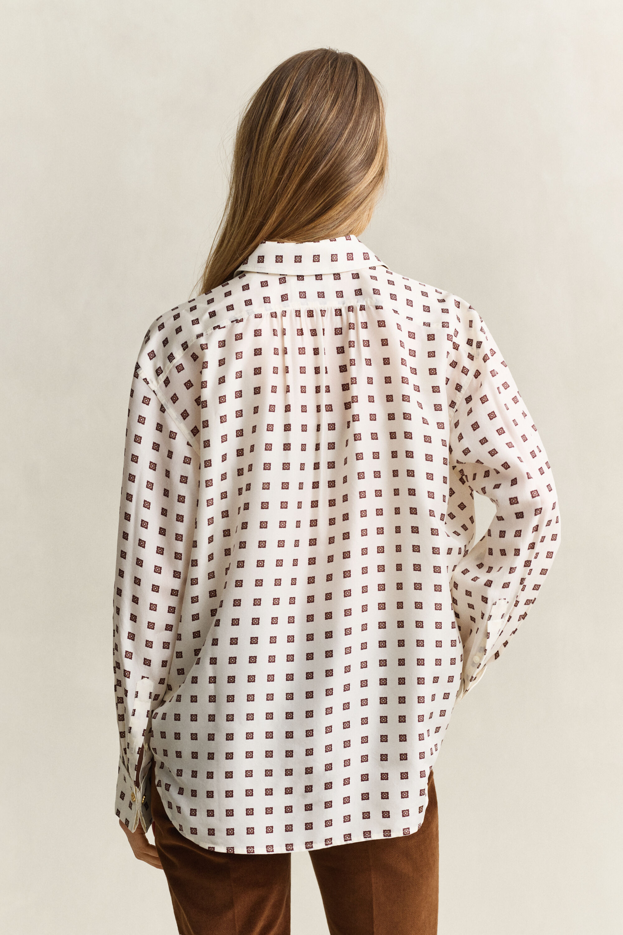 Blusa in seta habotai