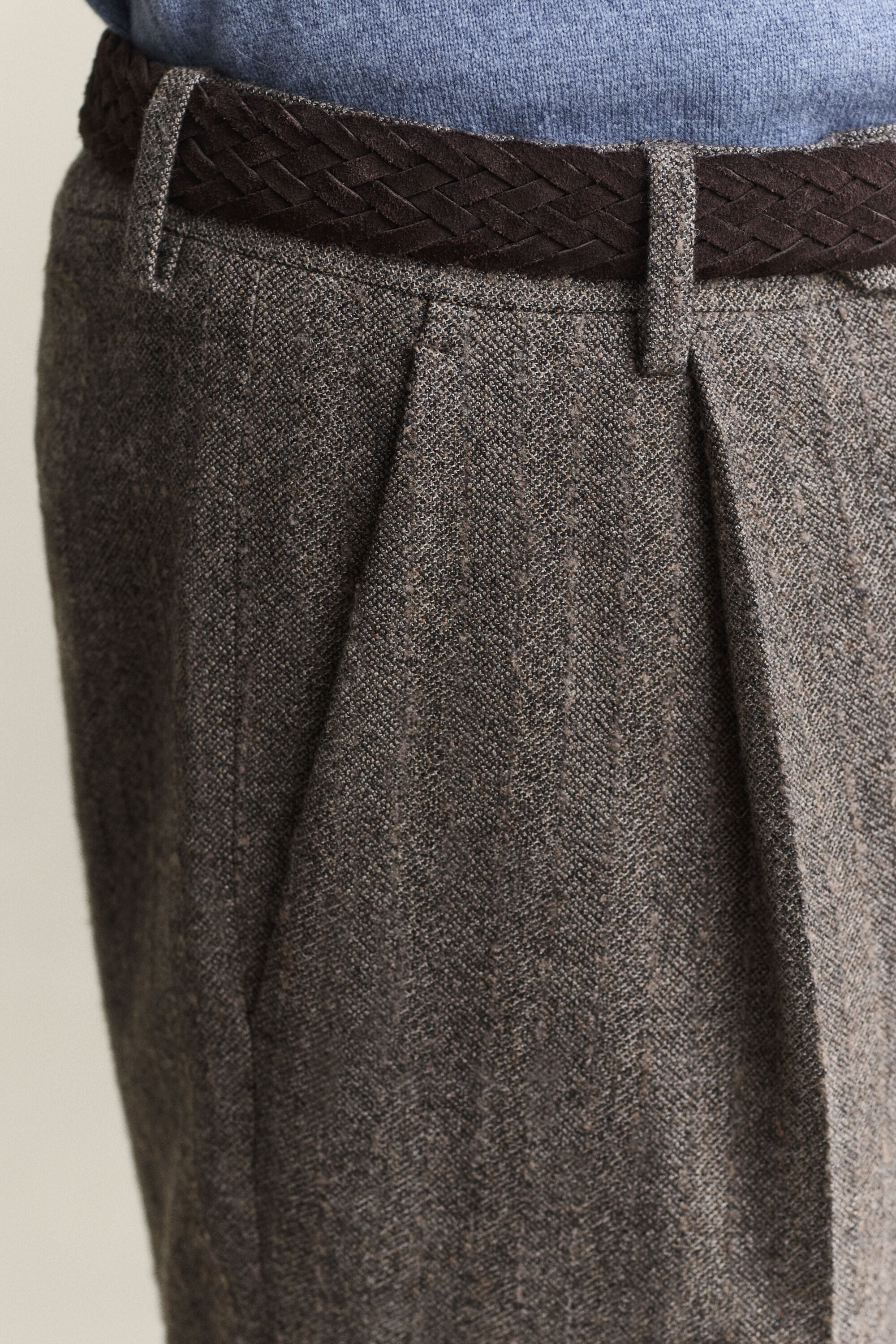 Pantaloni gessati eleganti