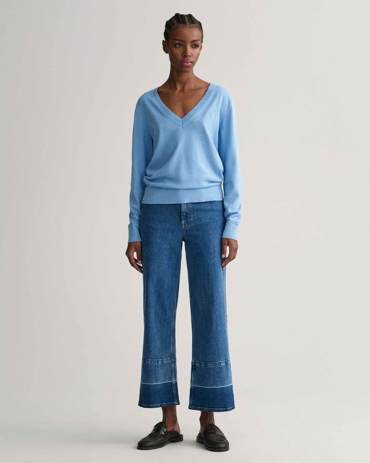 Maglia in cotone leggero con scollo a V