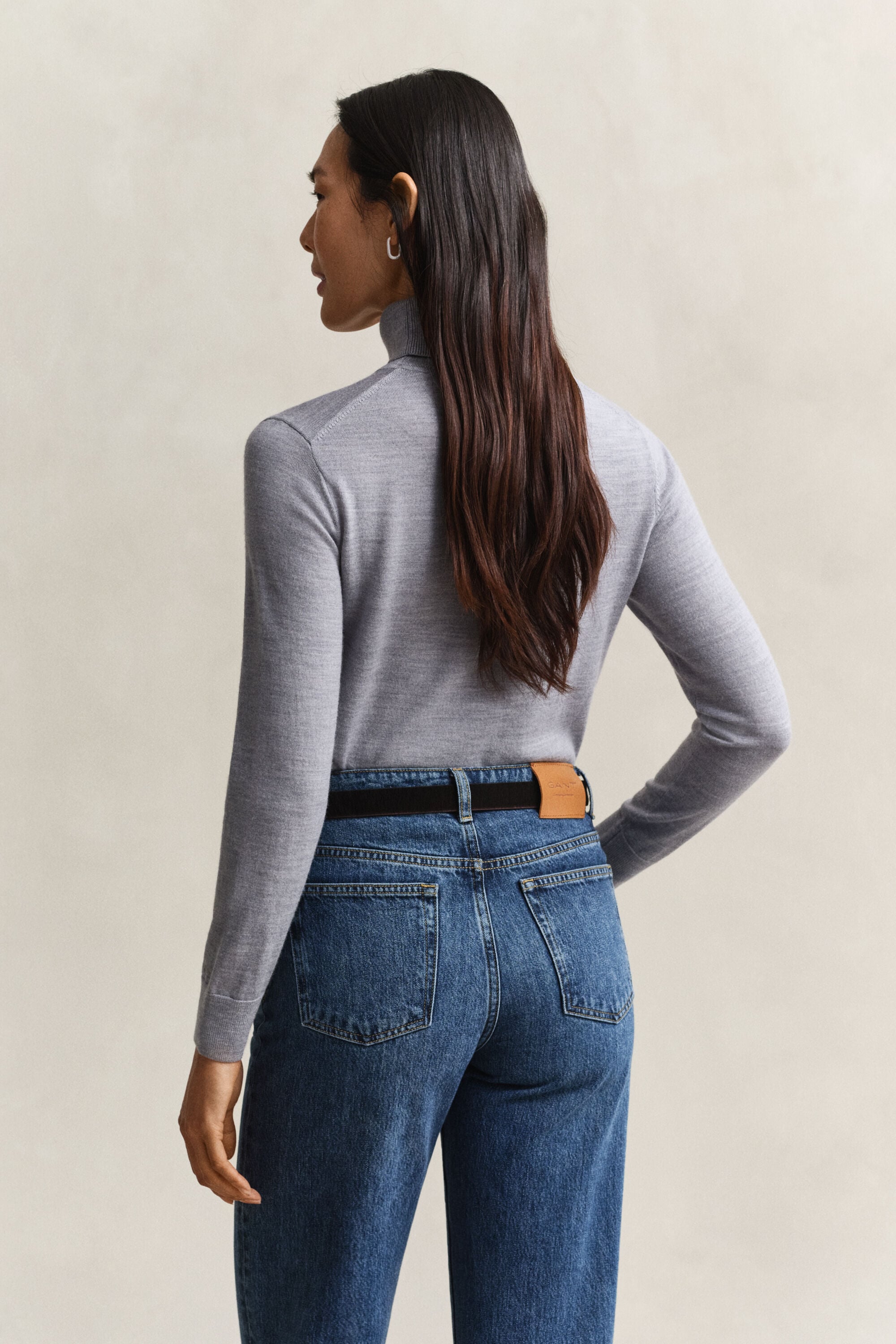 Maglia a collo alto in finissima lana merino