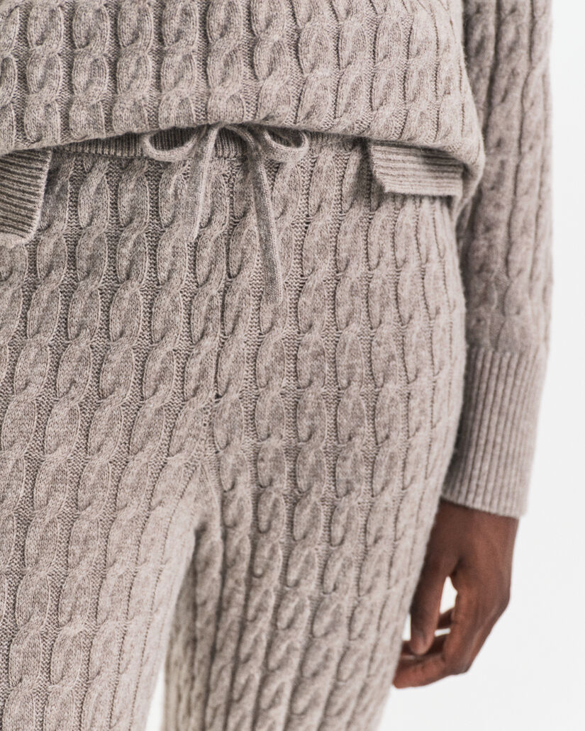 Pantaloni in lana a trecce