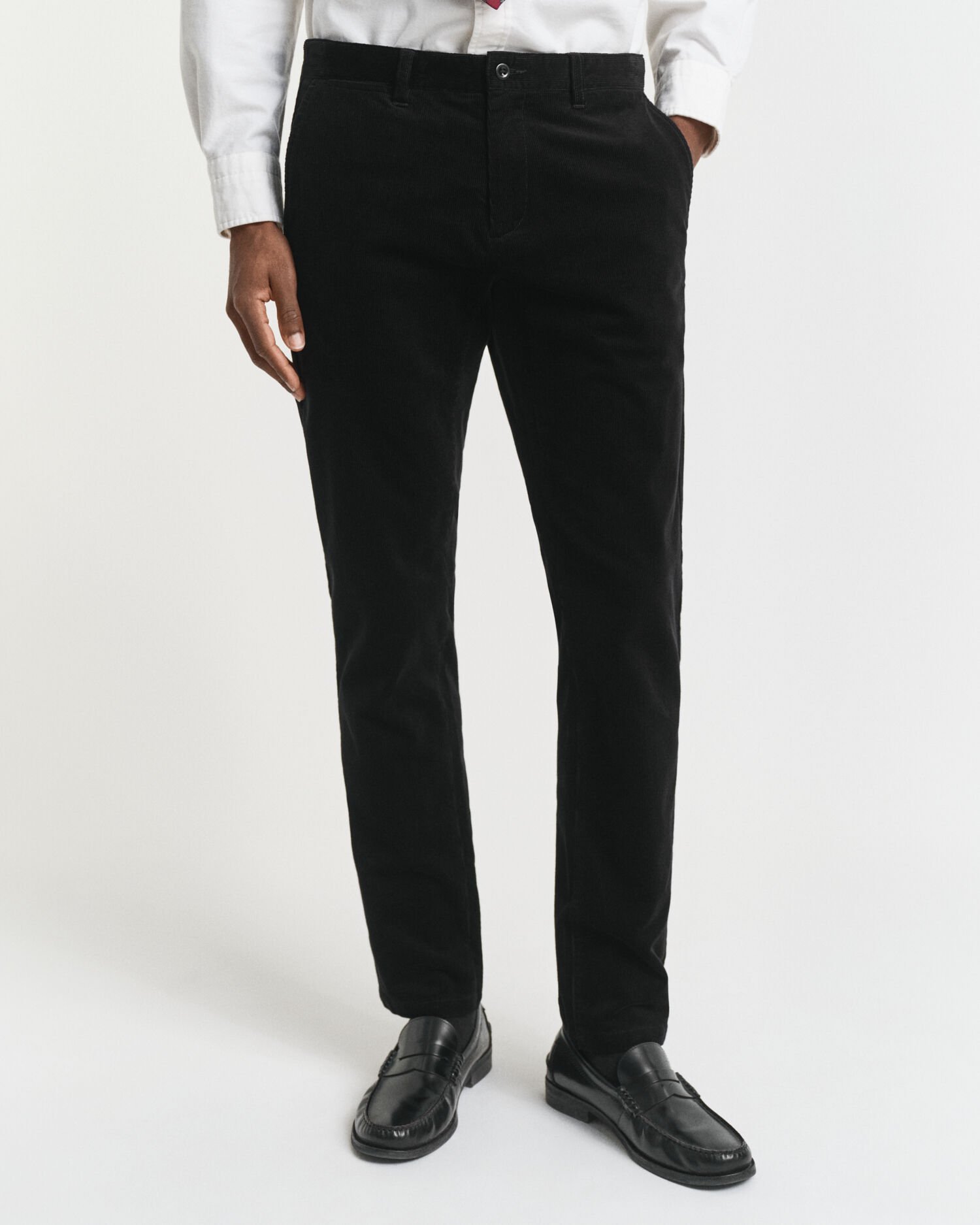 Pantaloni chino in velluto a coste slim fit