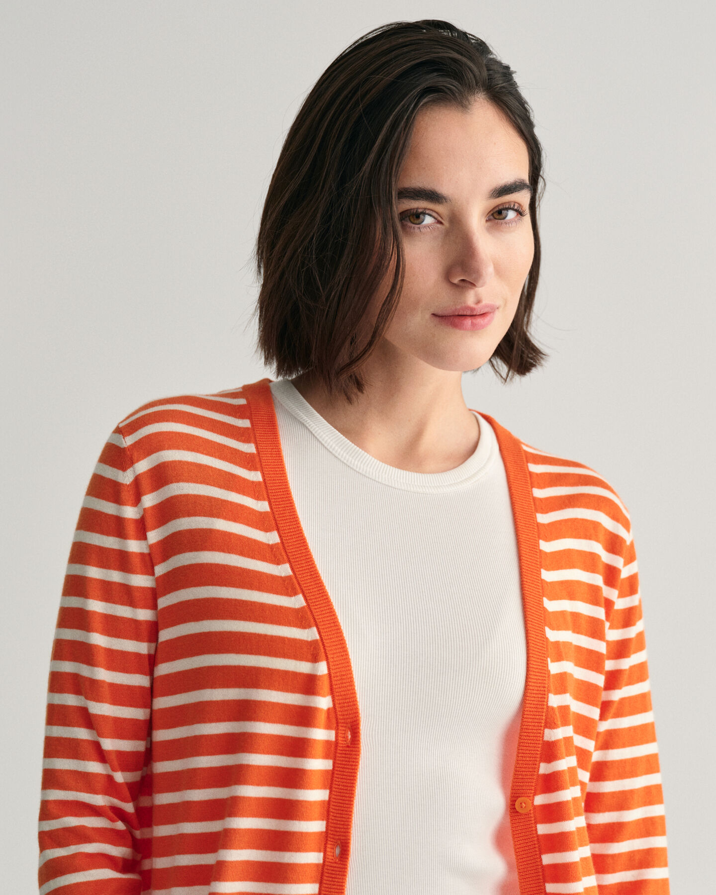 Cardigan a righe in maglia fine