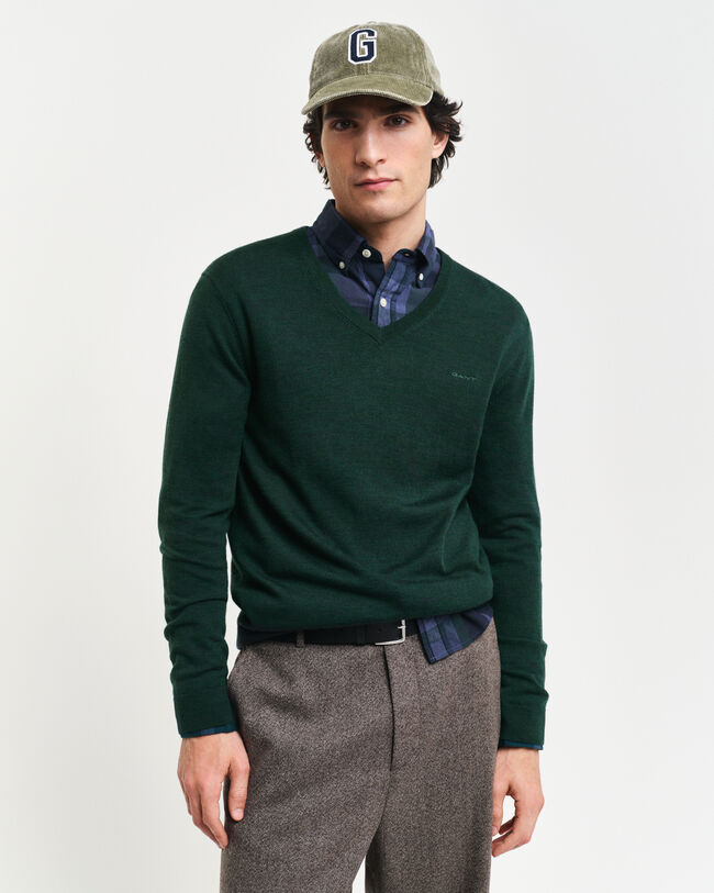 Maglia con scollo a V in finissima lana merino