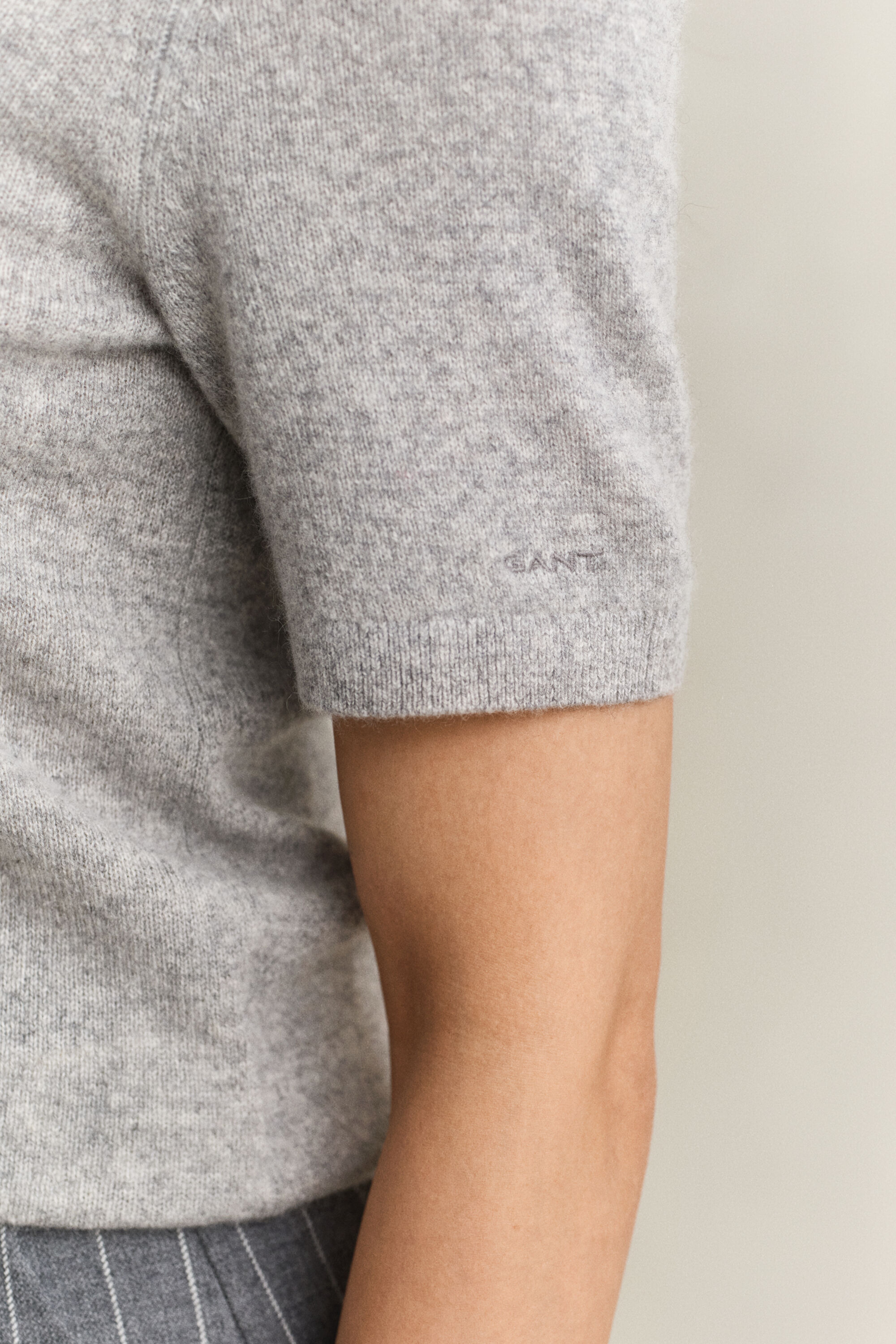 Maglia a maniche corte in cashmere