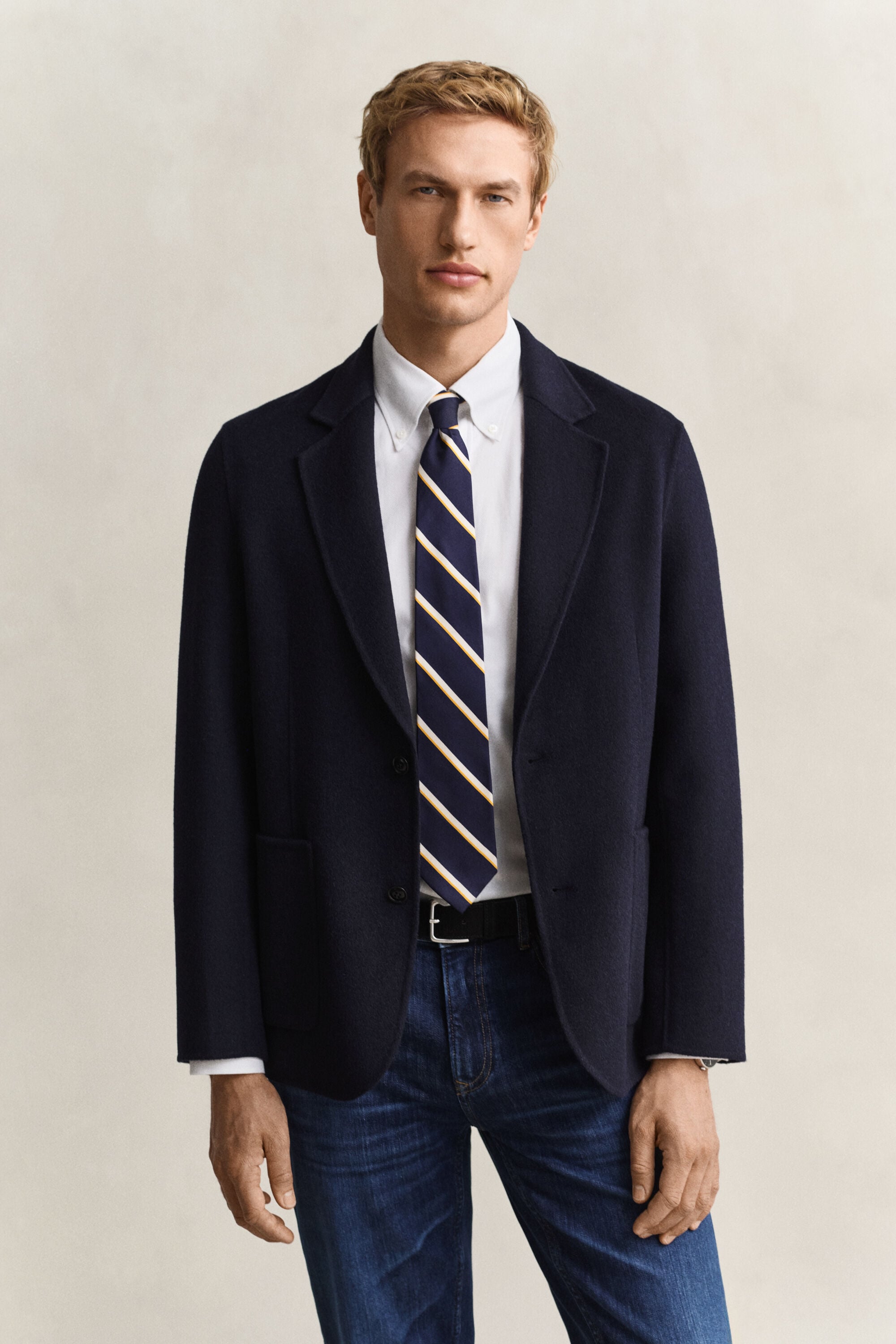 Blazer con cuciture a mano
