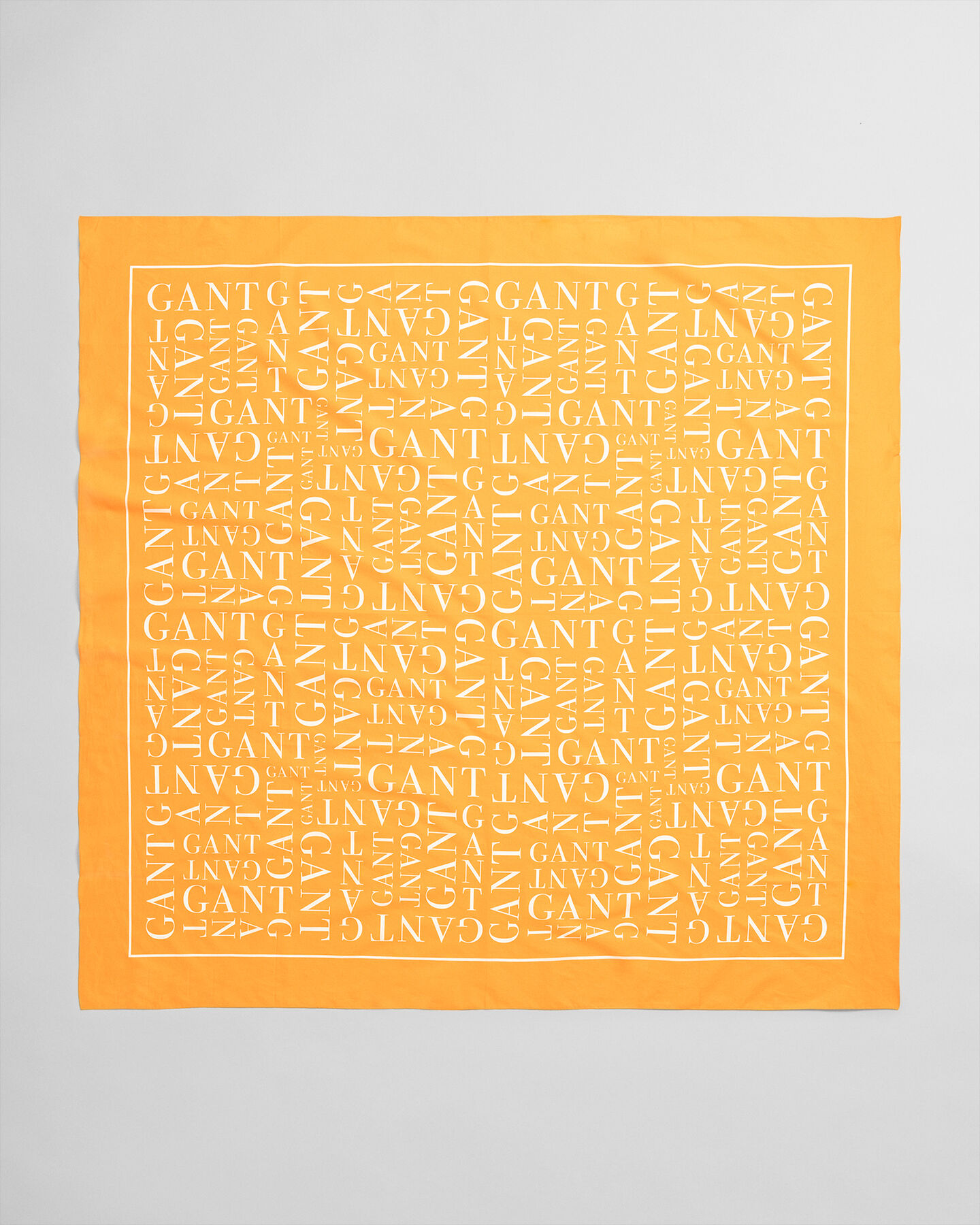 Sarong con stampa Typography