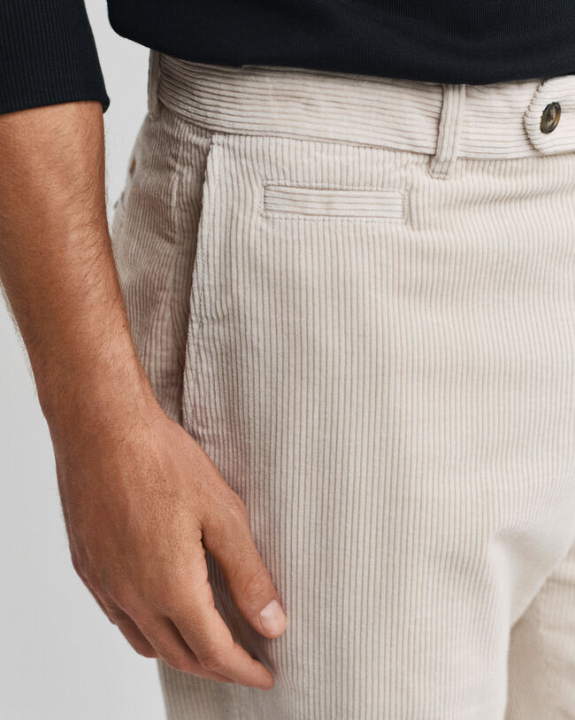 Pantaloni in velluto a coste straight fit