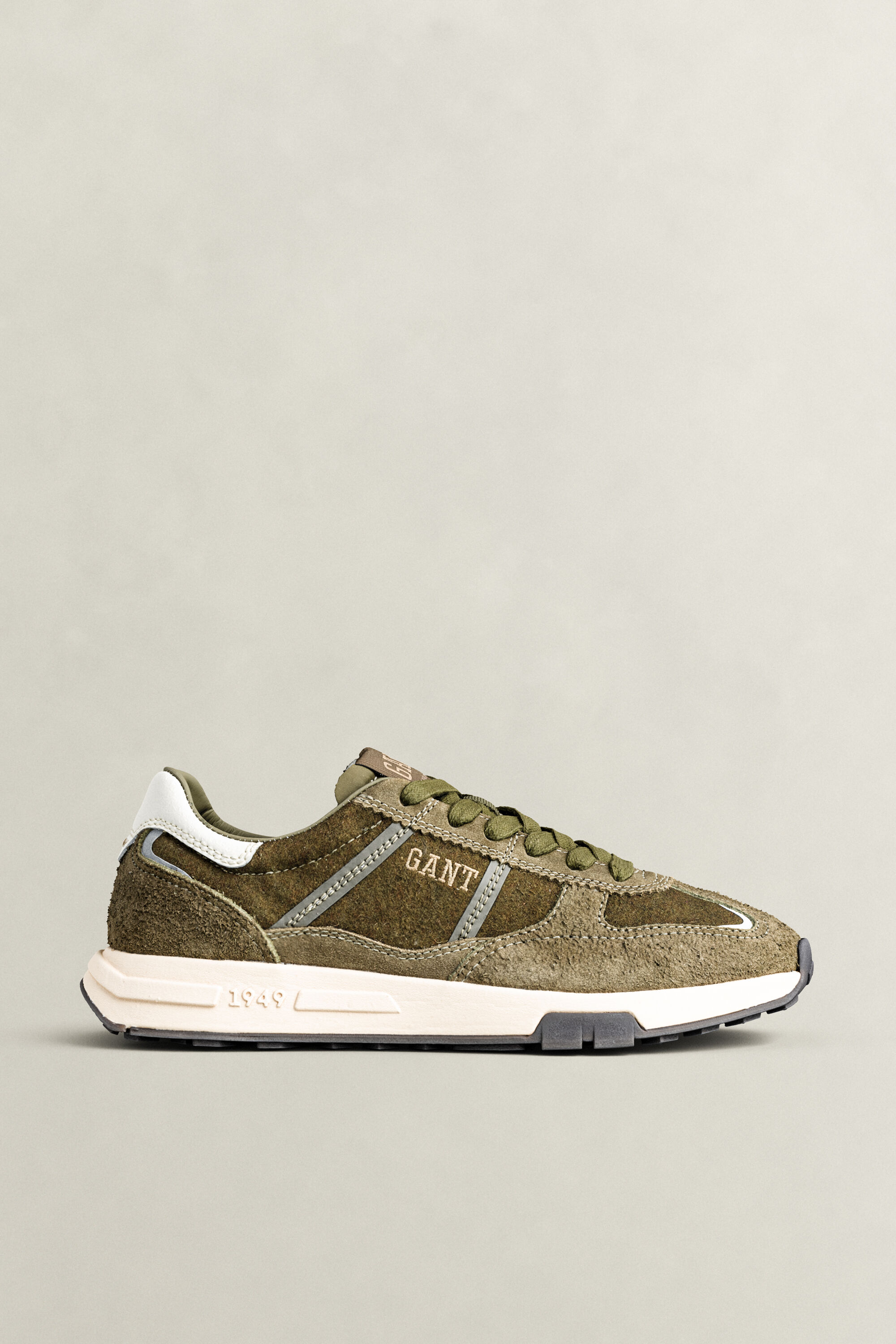 Sneakers Youtron in camoscio
