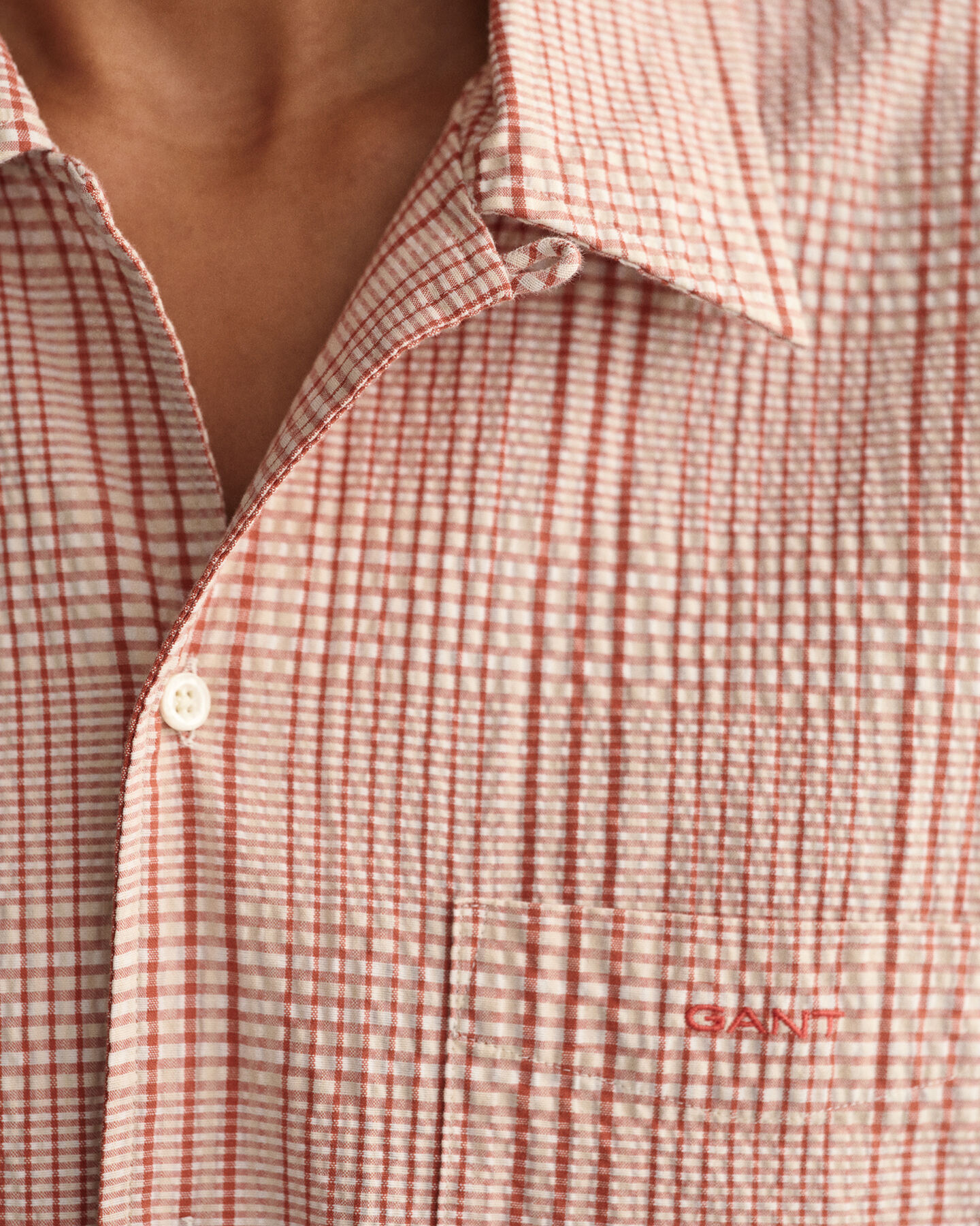 Camicia a maniche corte a quadri in seersucker relaxed fit