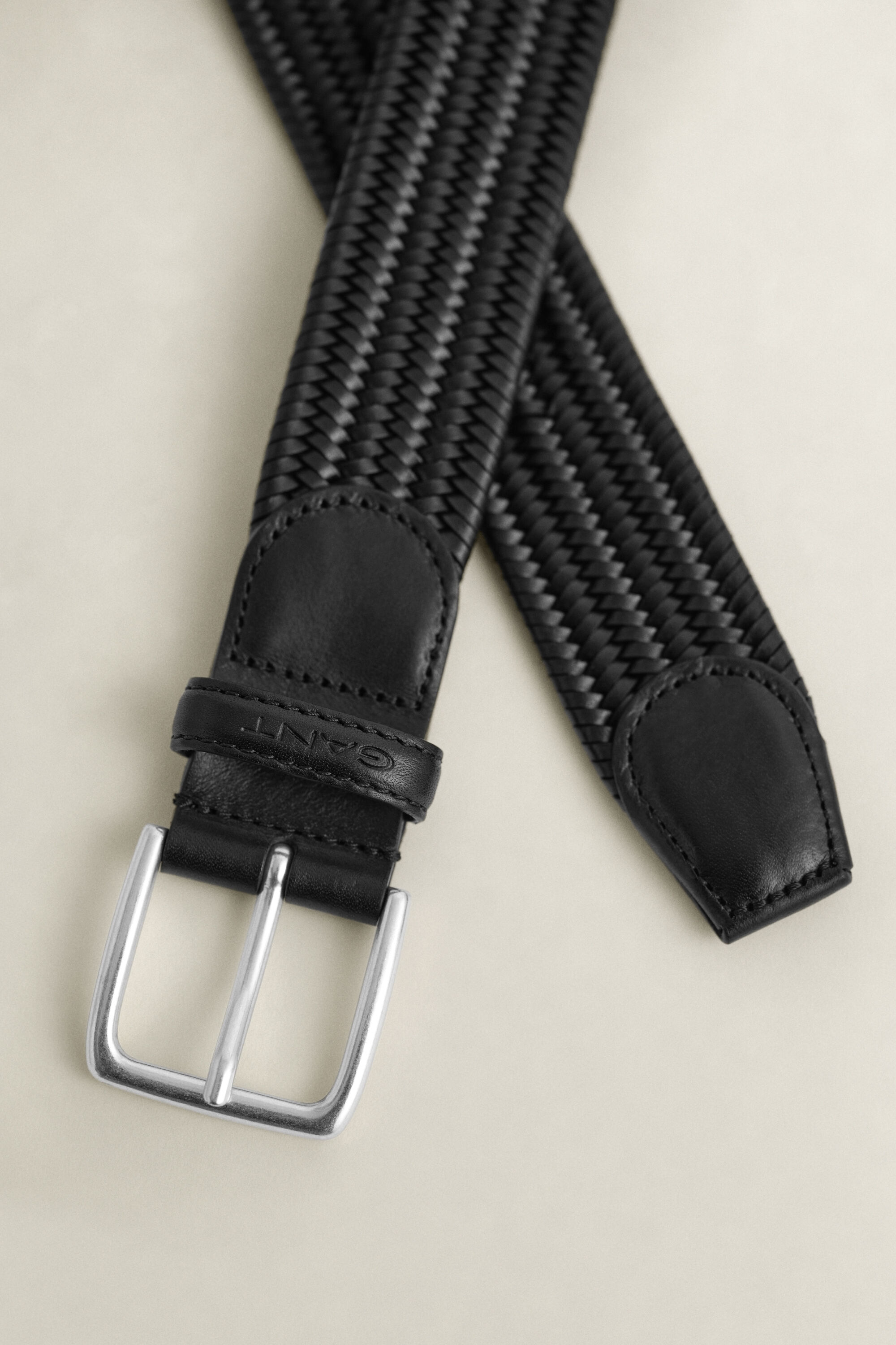 Cintura in pelle elasticizzata intrecciata