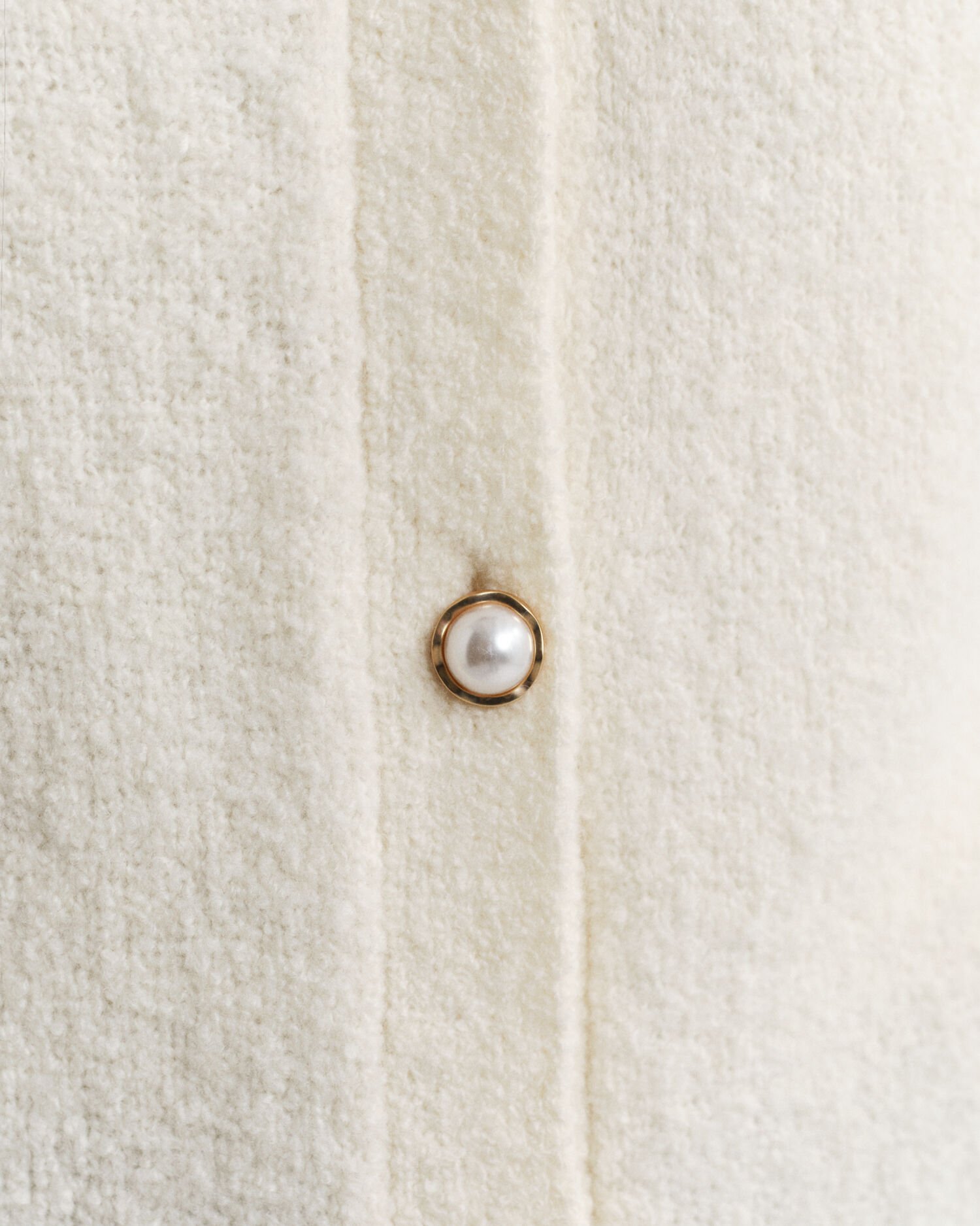 Cardigan girocollo bouclé