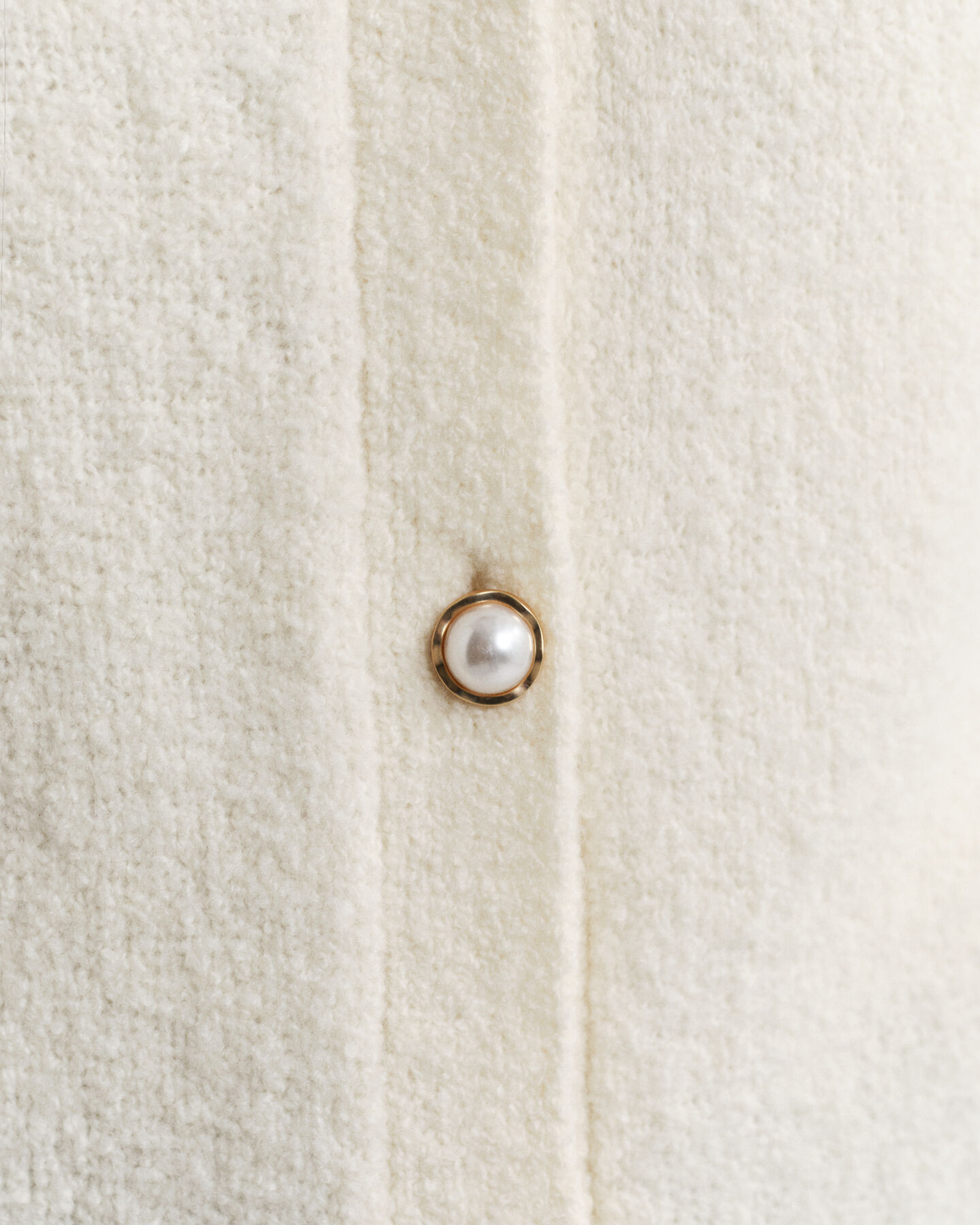 Cardigan girocollo bouclé