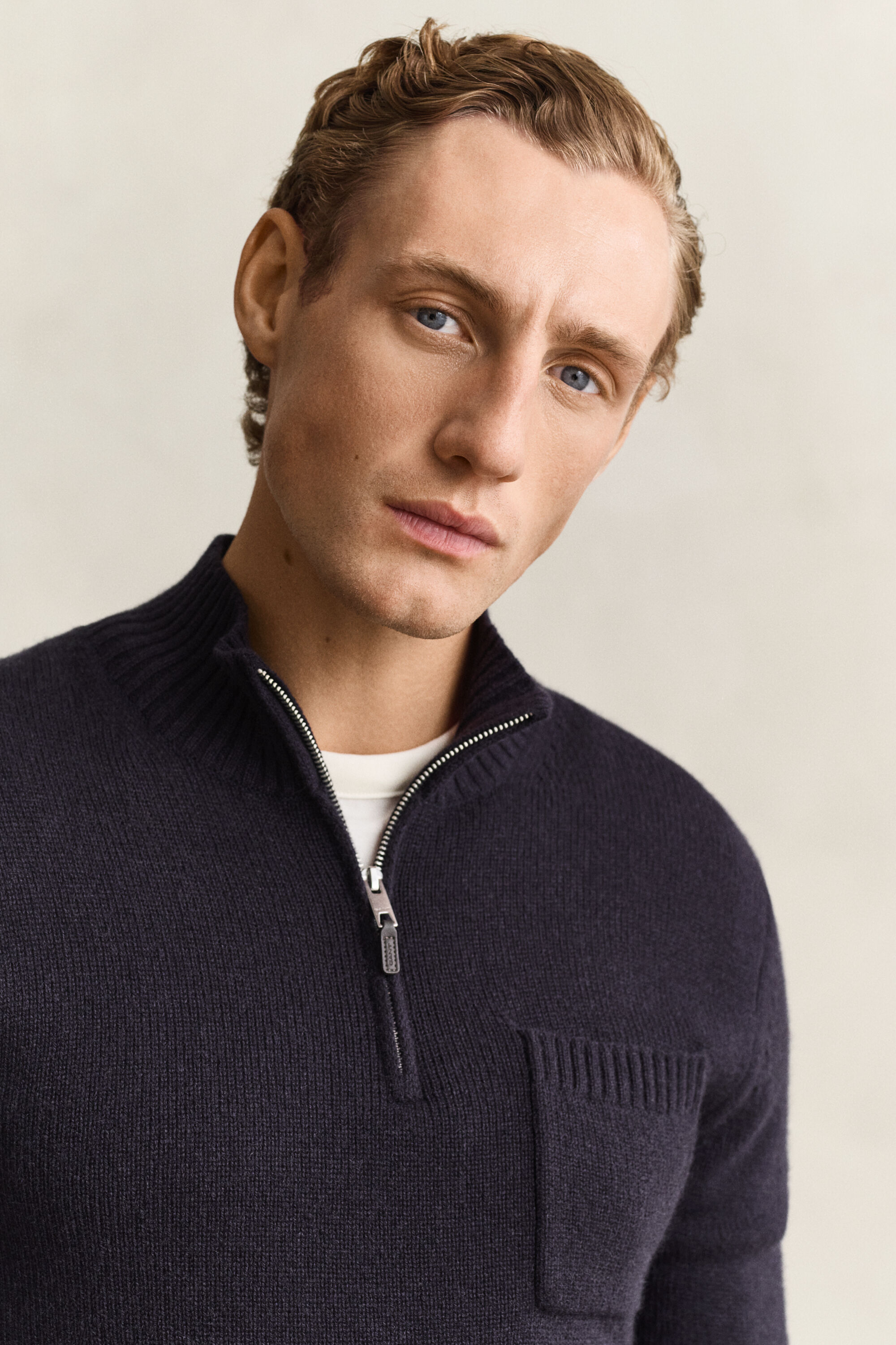 Maglia in cashmere con zip corta