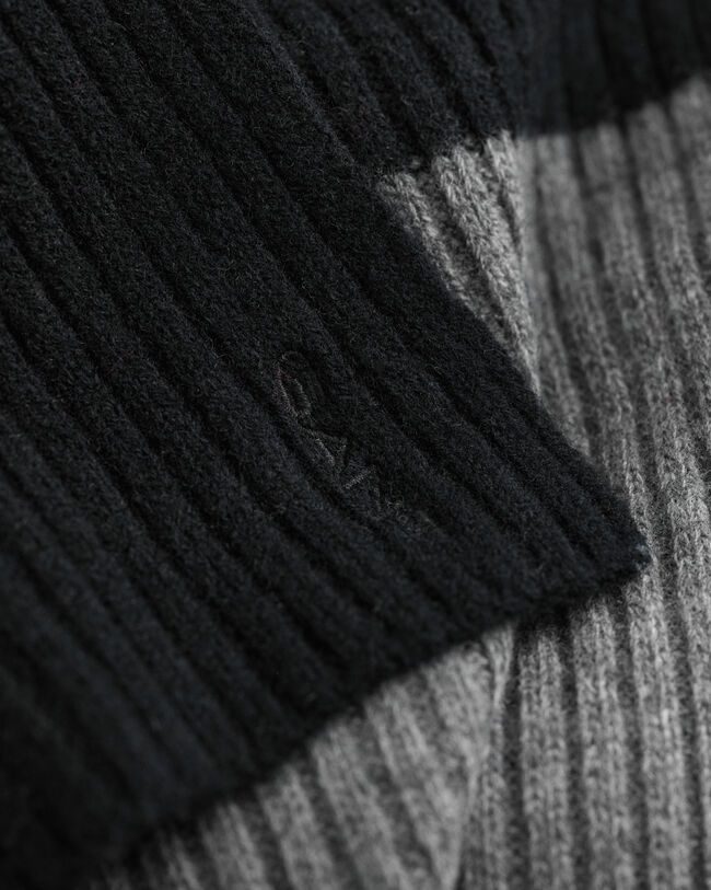 Sciarpa in maglia a righe