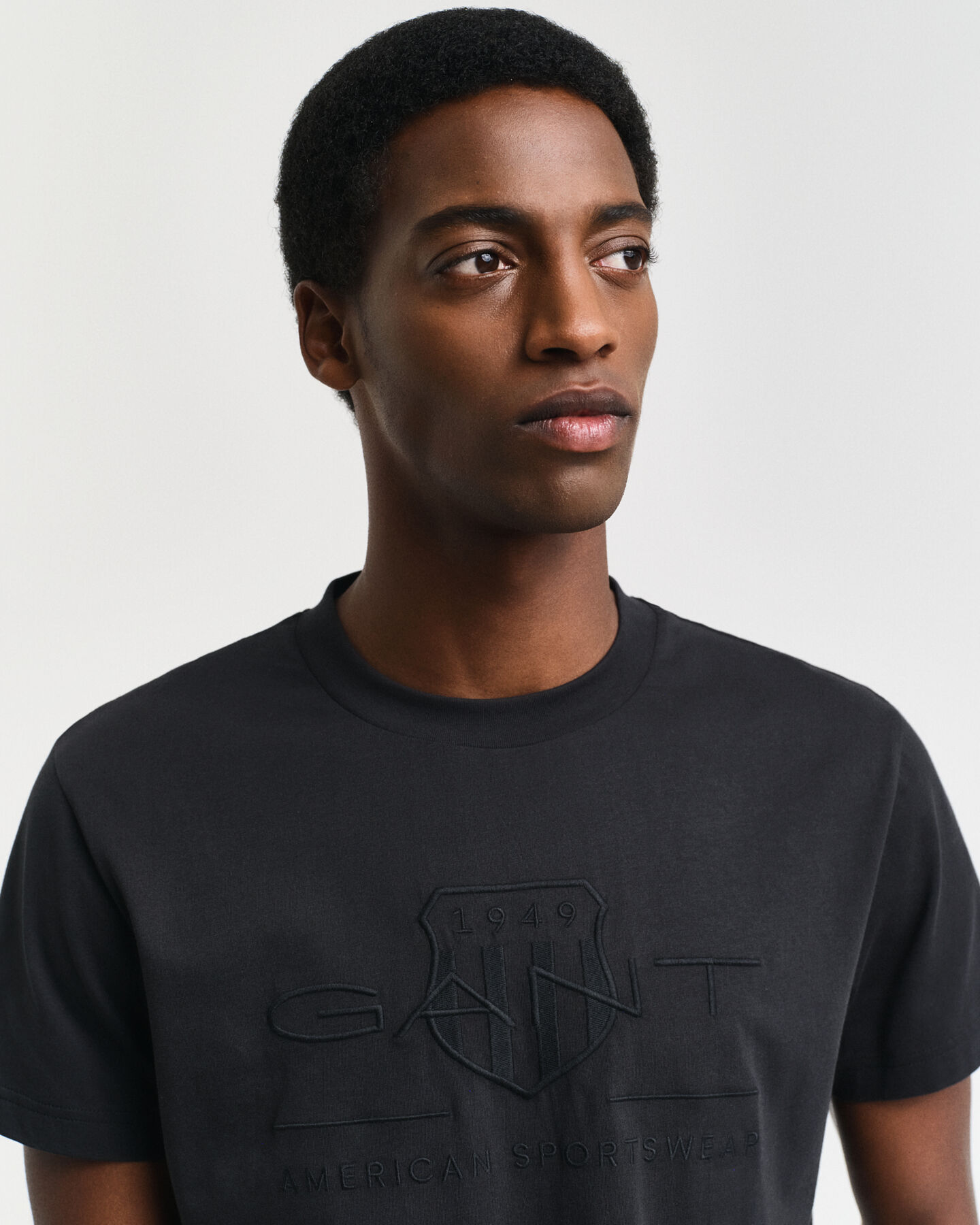 T-shirt Tonal Shield