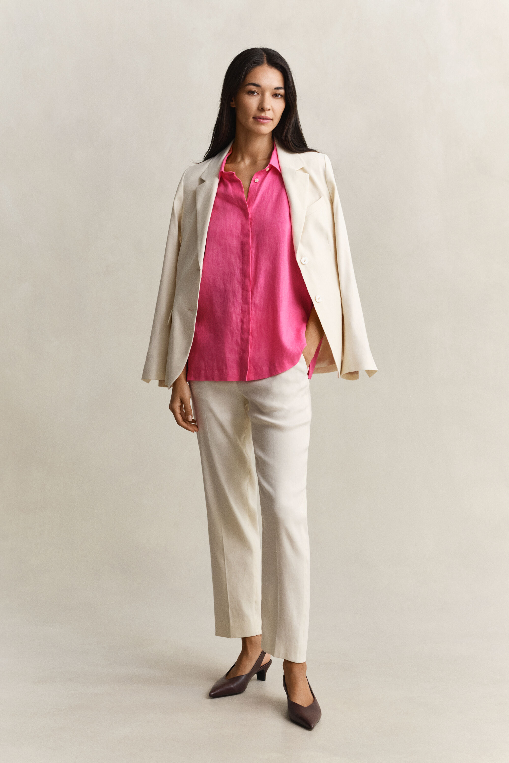 Camicia in lino con maniche a sbuffo