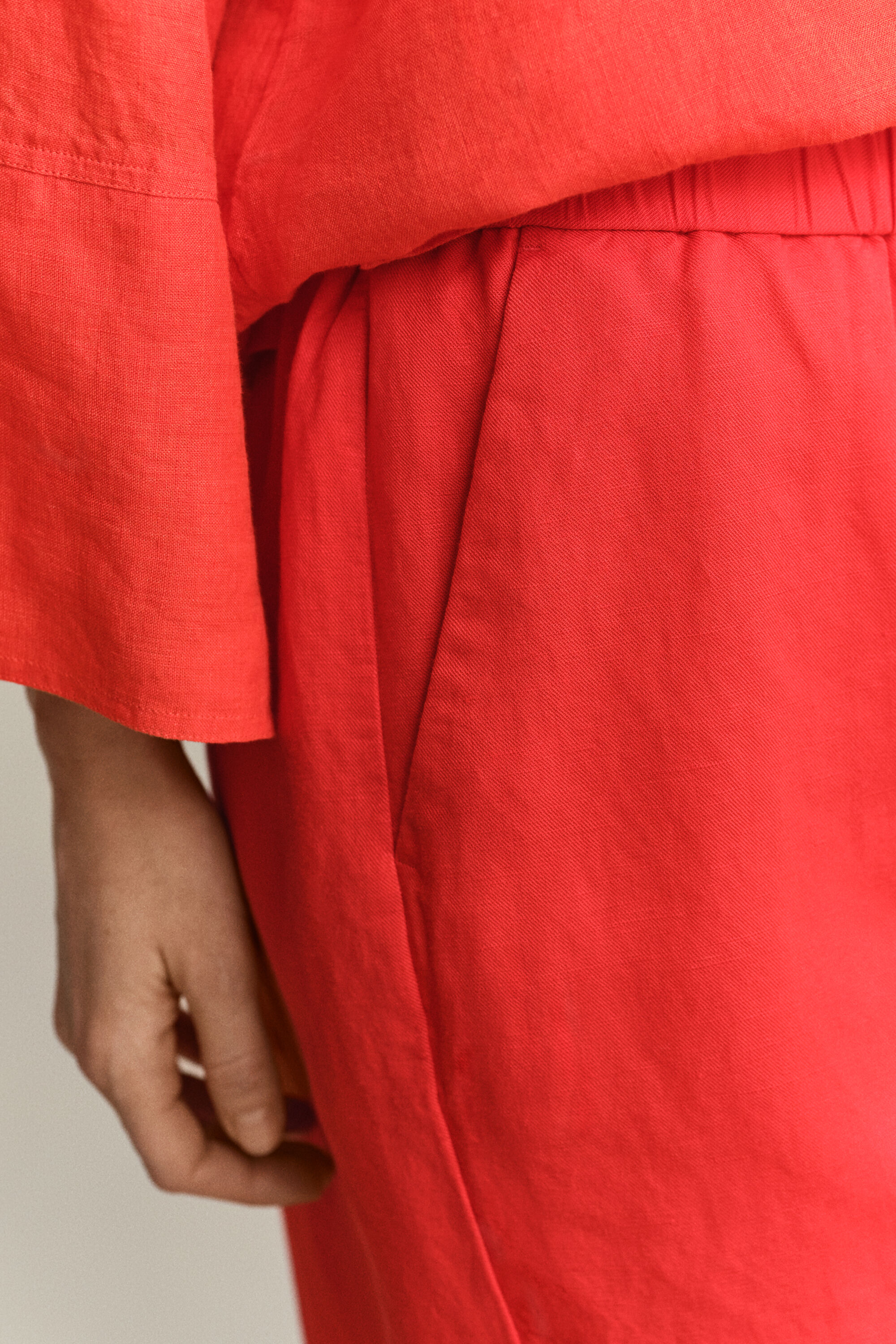 Pantaloncini in misto lino