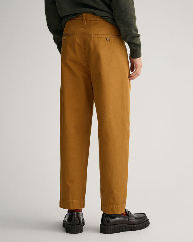 Pantaloni chino con pinces