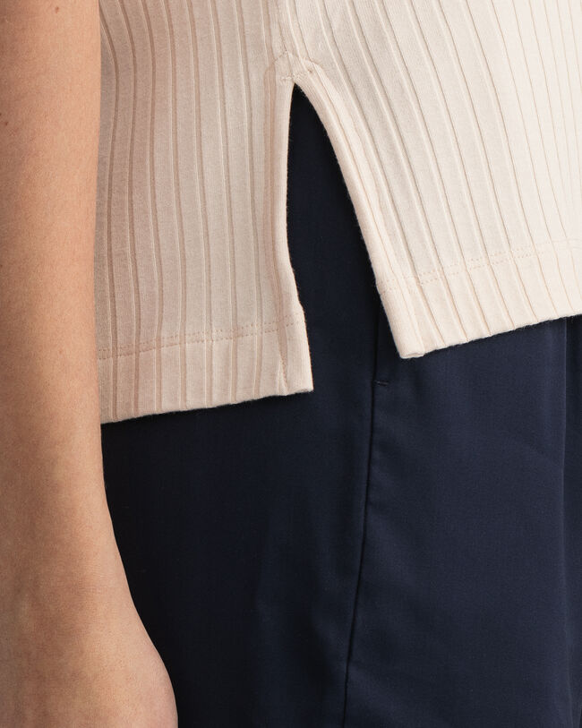 T-shirt con maniche corte-lunghe e spacchetti